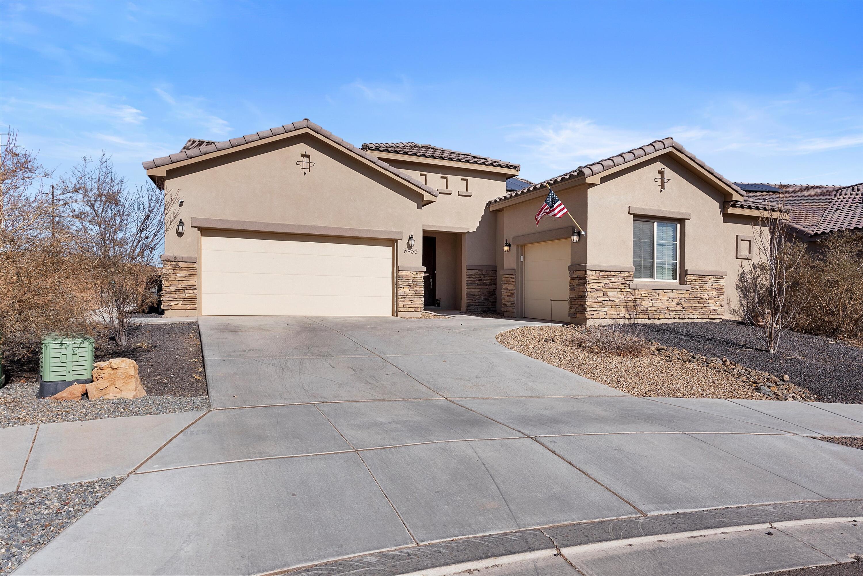 6965 CLEARY Loop NE