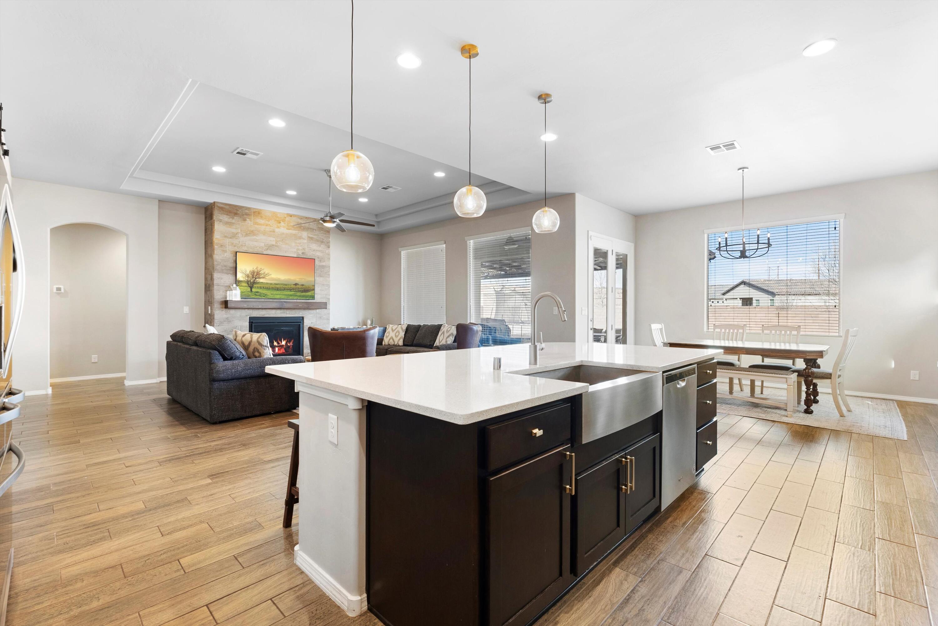 6965 CLEARY Loop NE