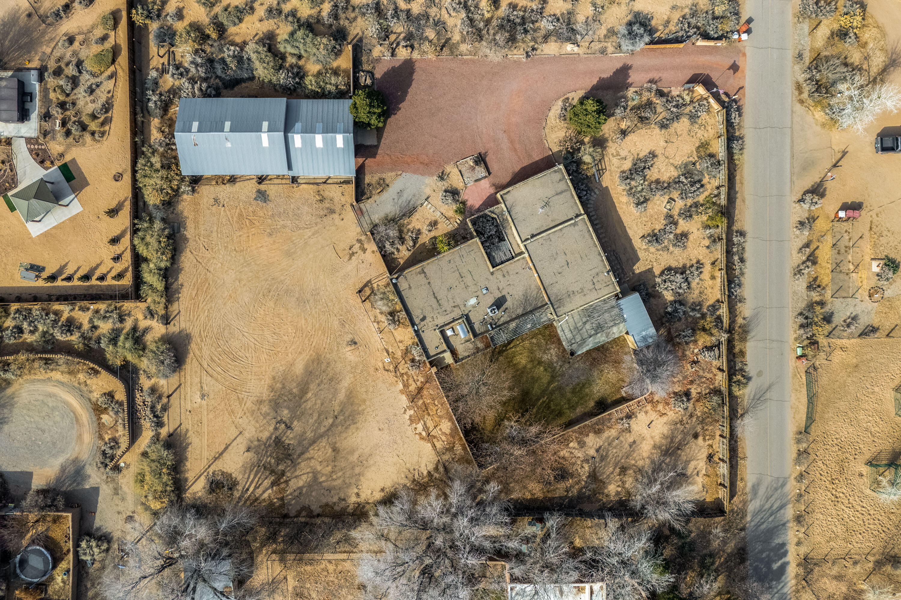 1127 CAMINO HERMOSA