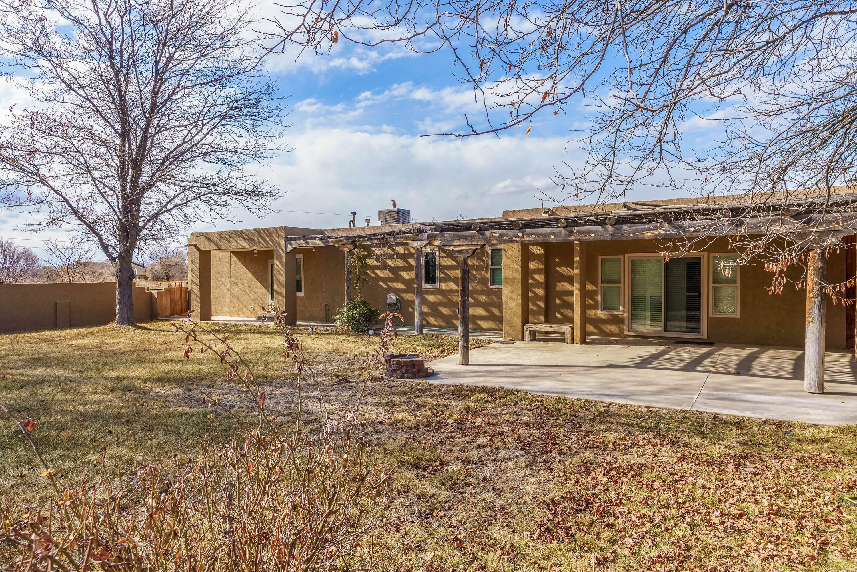 1127 CAMINO HERMOSA