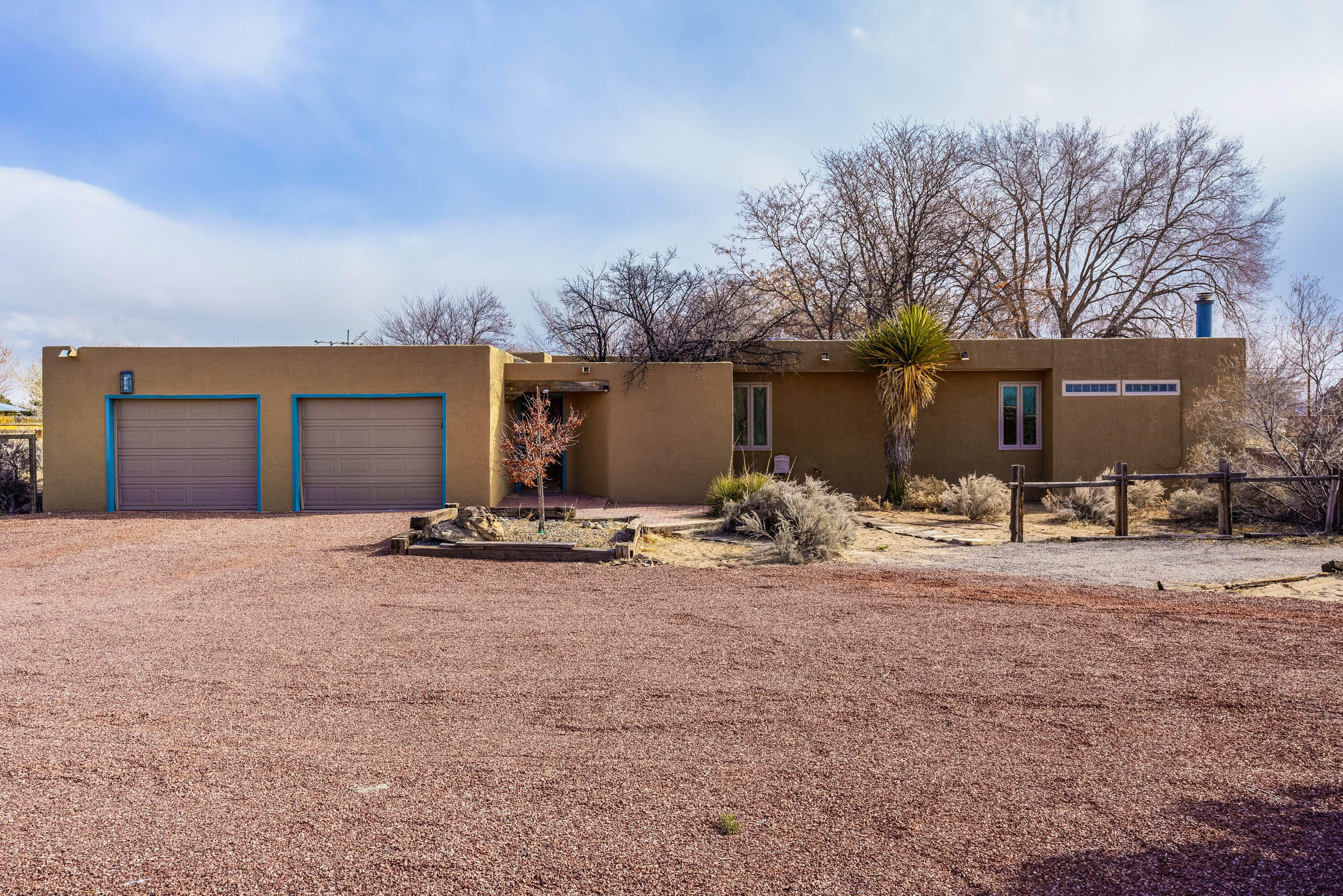 1127 CAMINO HERMOSA