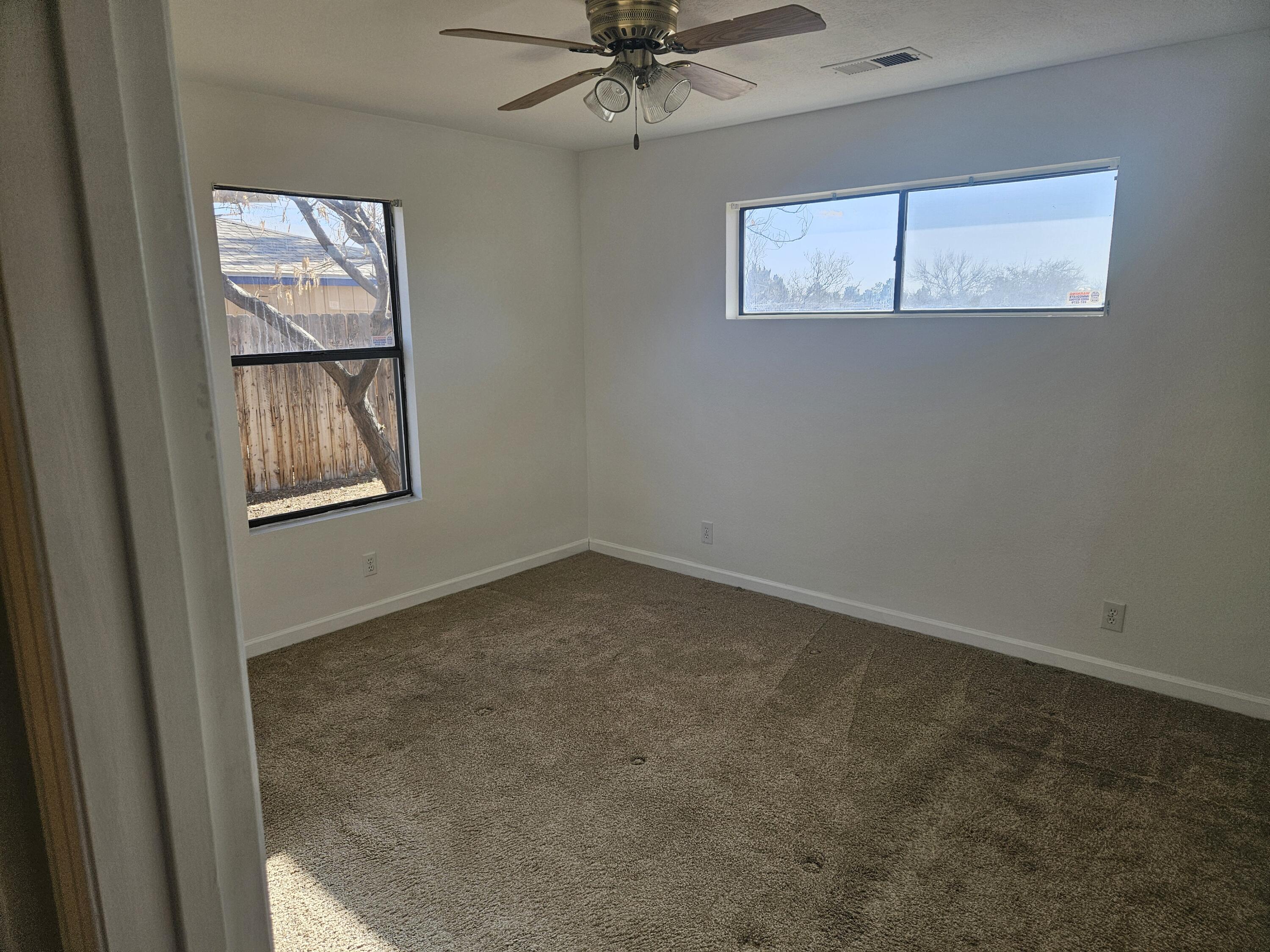 2108 WESTERN HILLS Drive NE