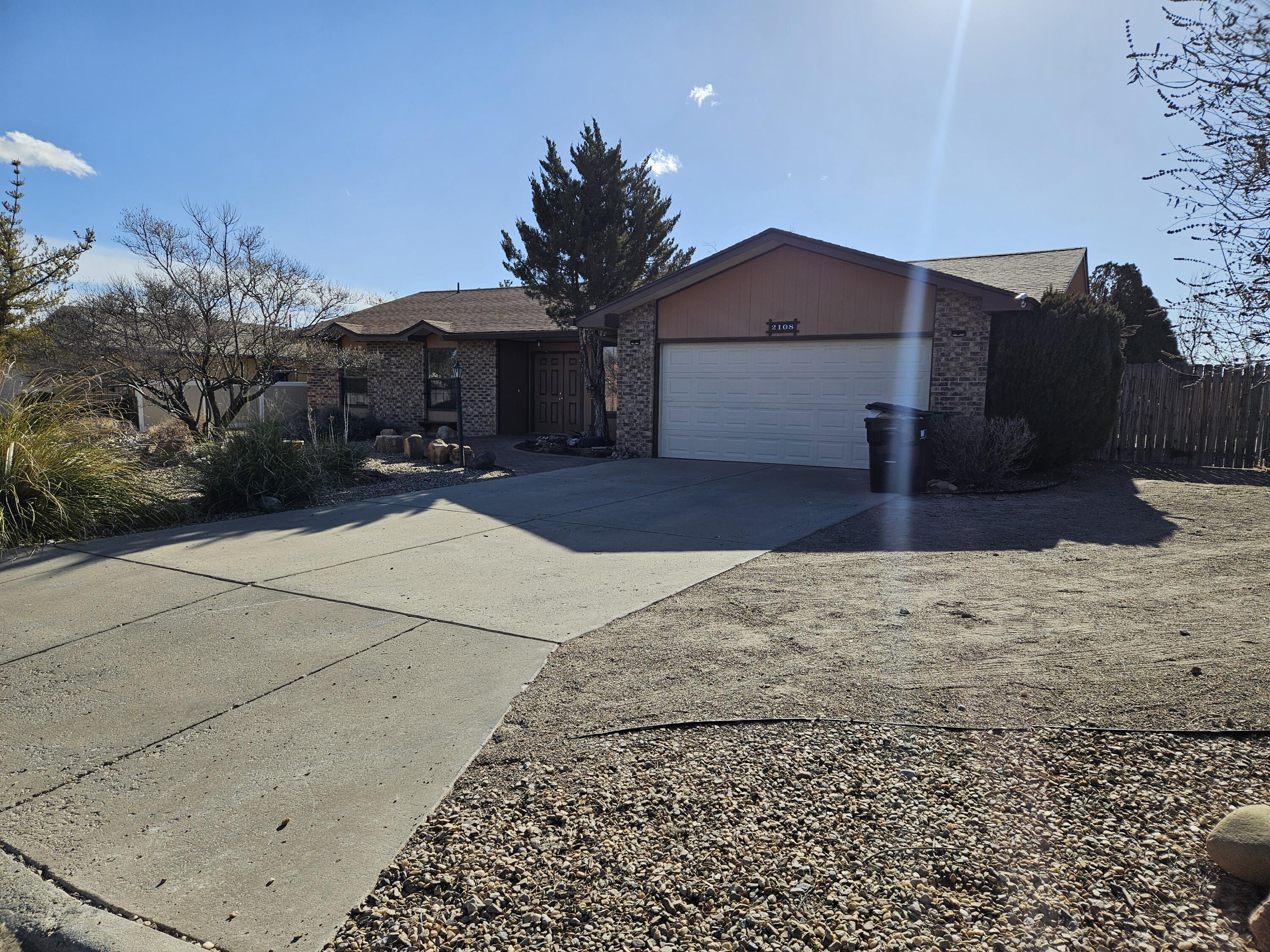 2108 WESTERN HILLS Drive NE