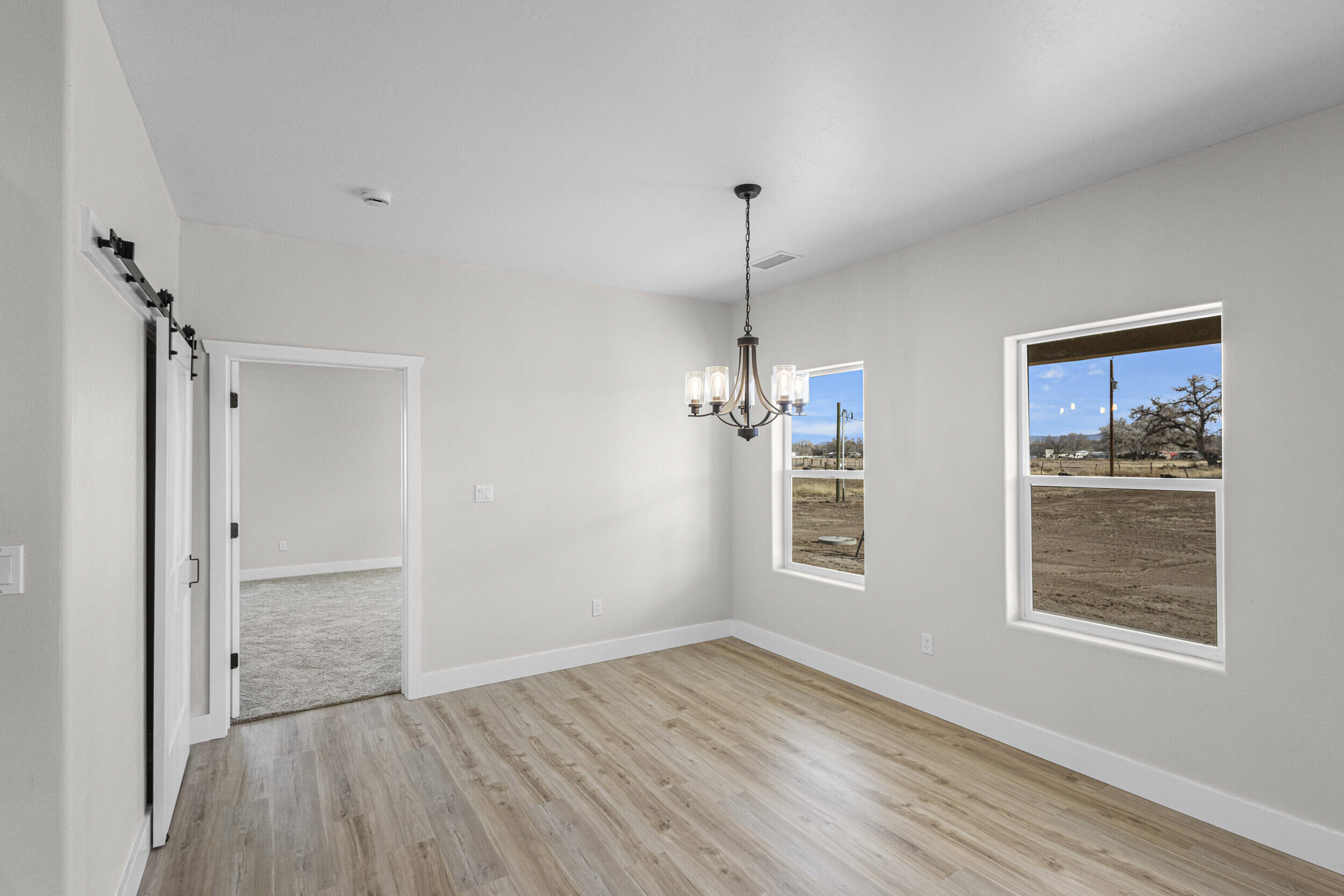 6 Servis Farm Road