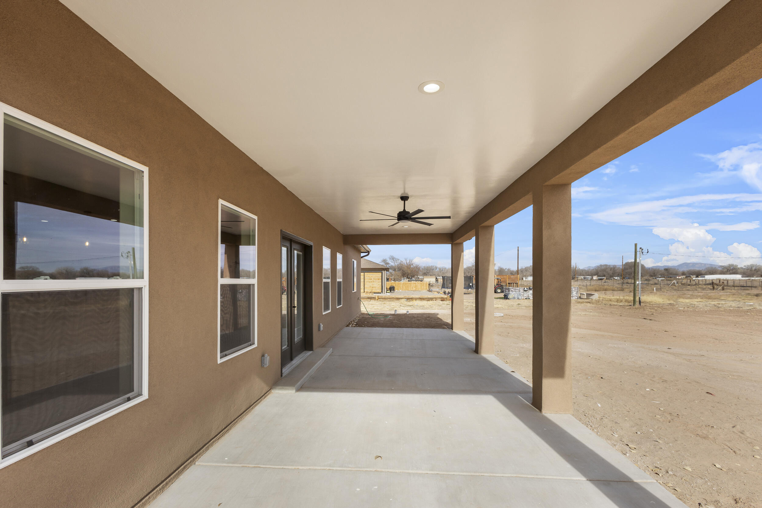 6 Servis Farm Road
