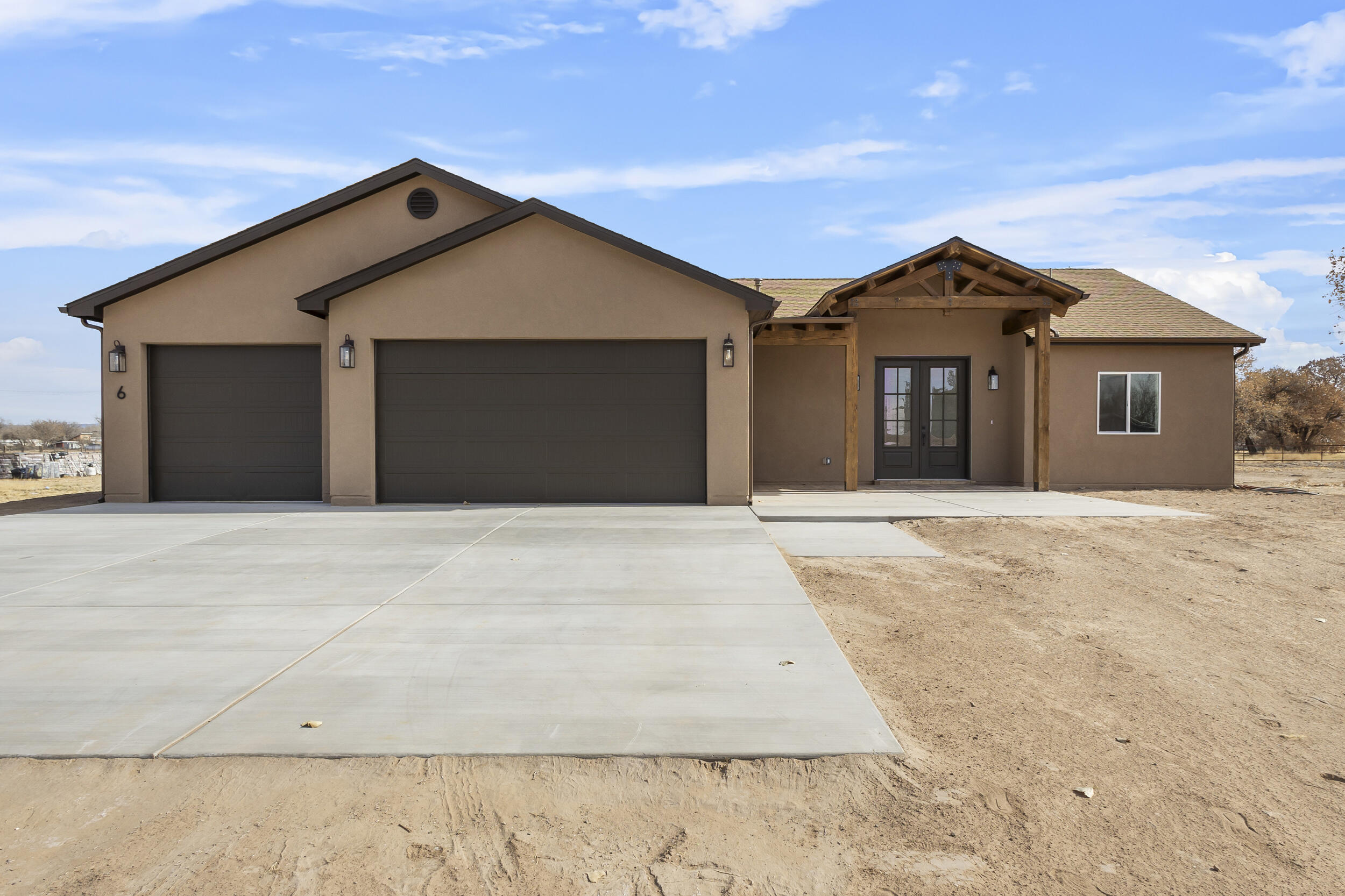6 Servis Farm Road
