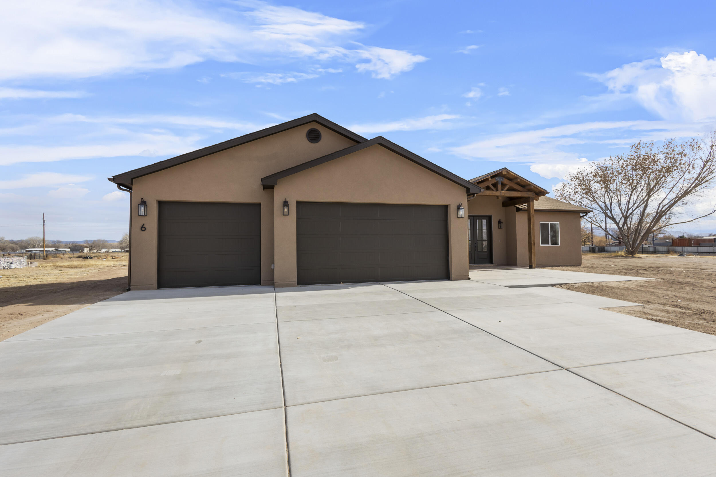 6 Servis Farm Road