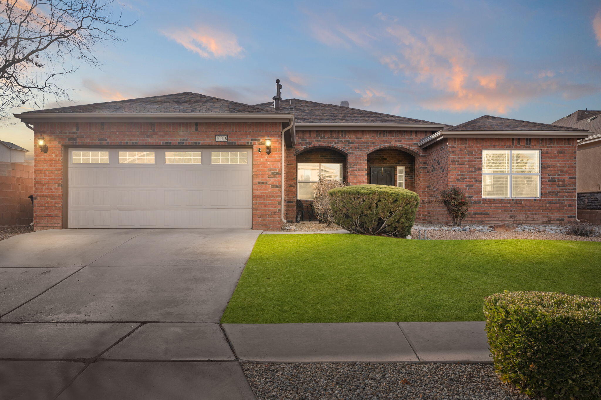 10019 Avenida Vista Sol NW