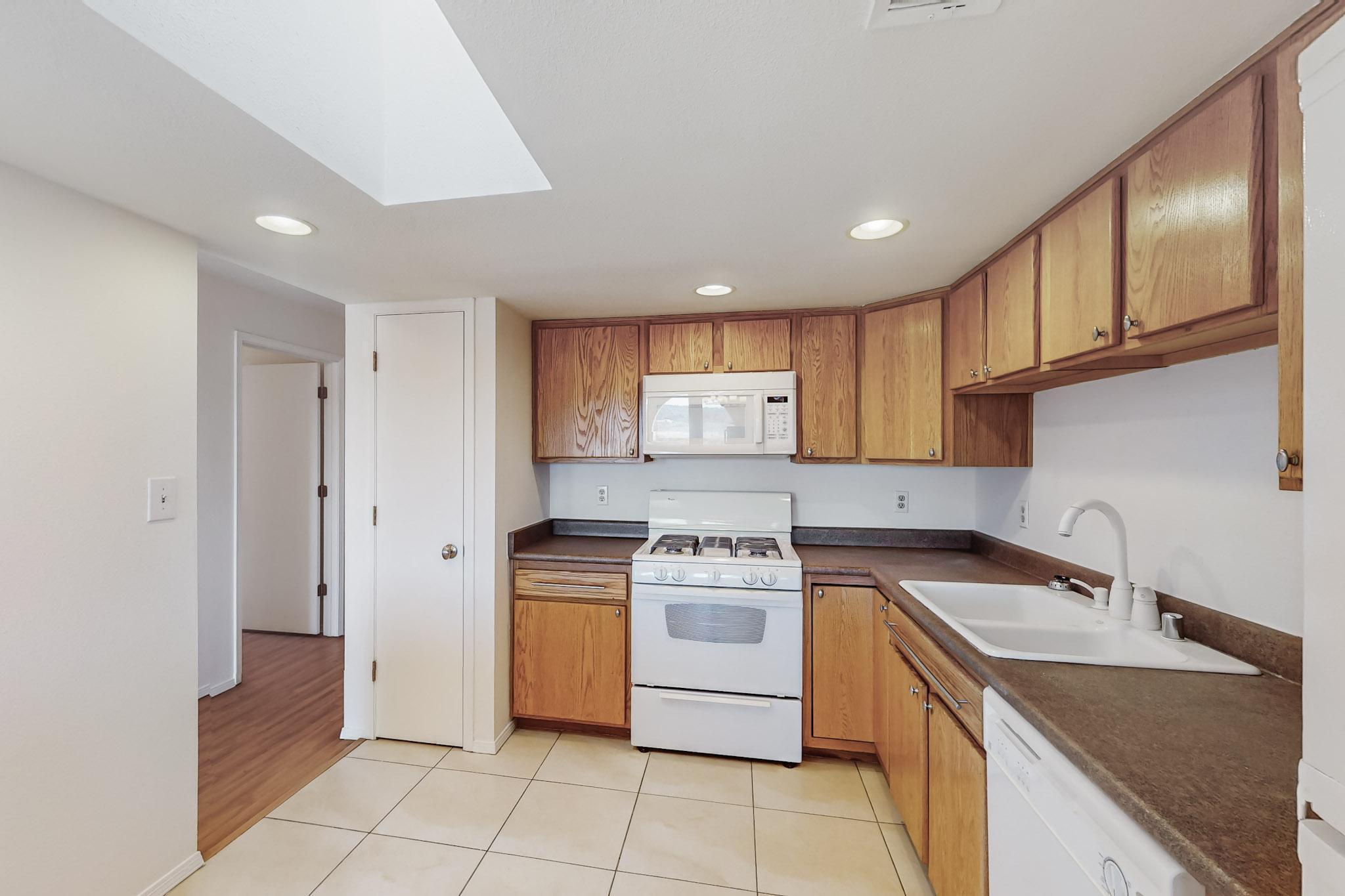 839 COUNTRY CLUB Drive SE 2D