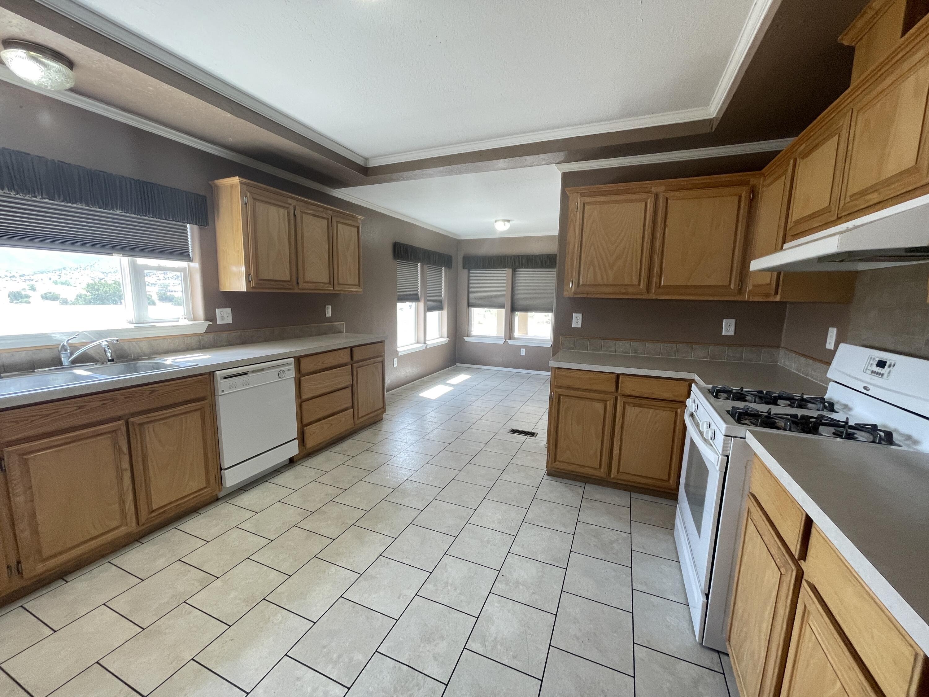 11126 Hwy 60 West