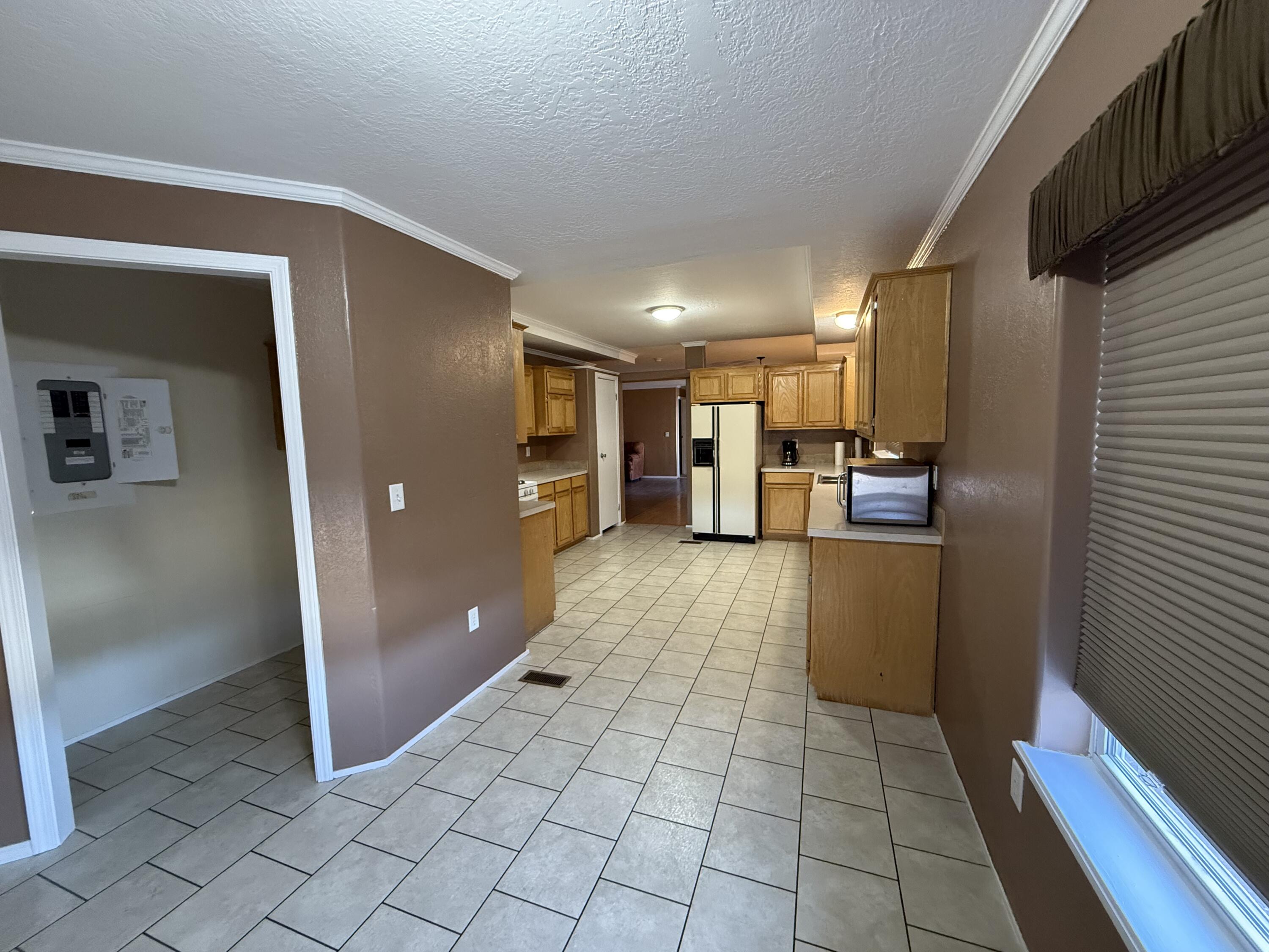 11126 Hwy 60 West