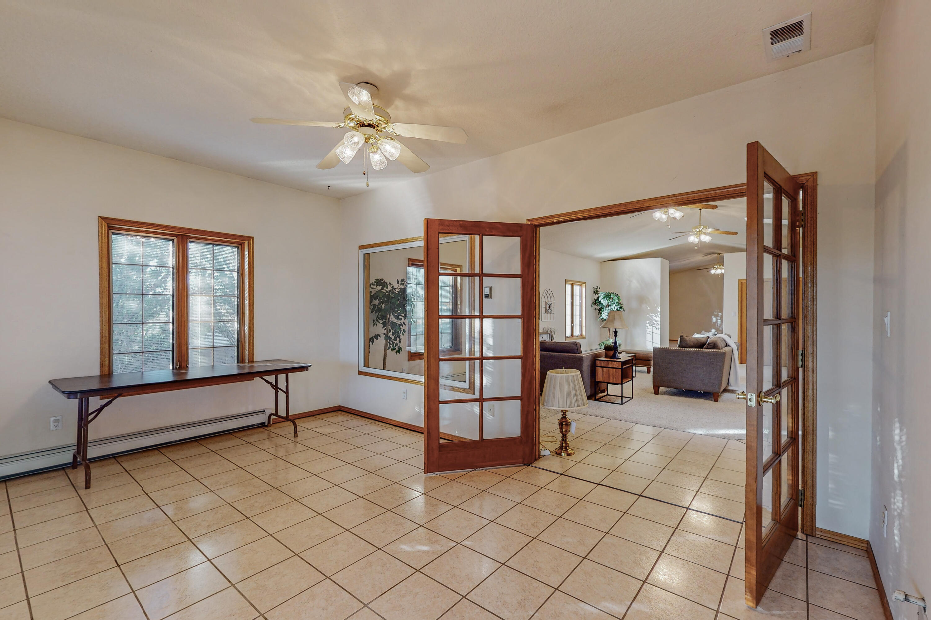 716 TYLER Road NE