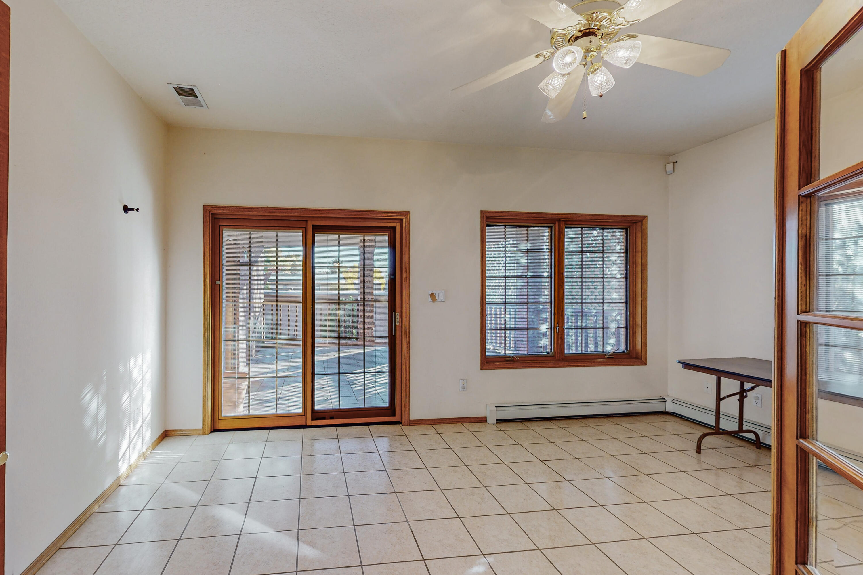 716 TYLER Road NE