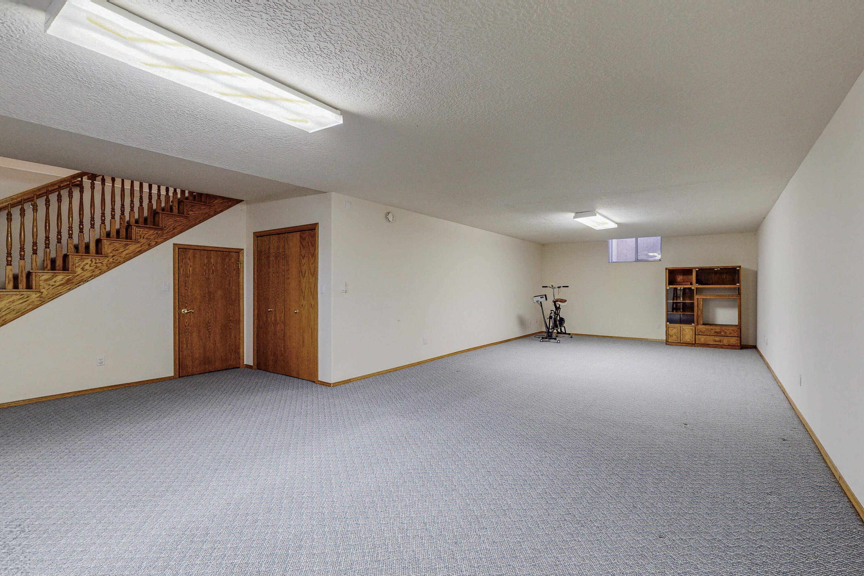716 TYLER Road NE