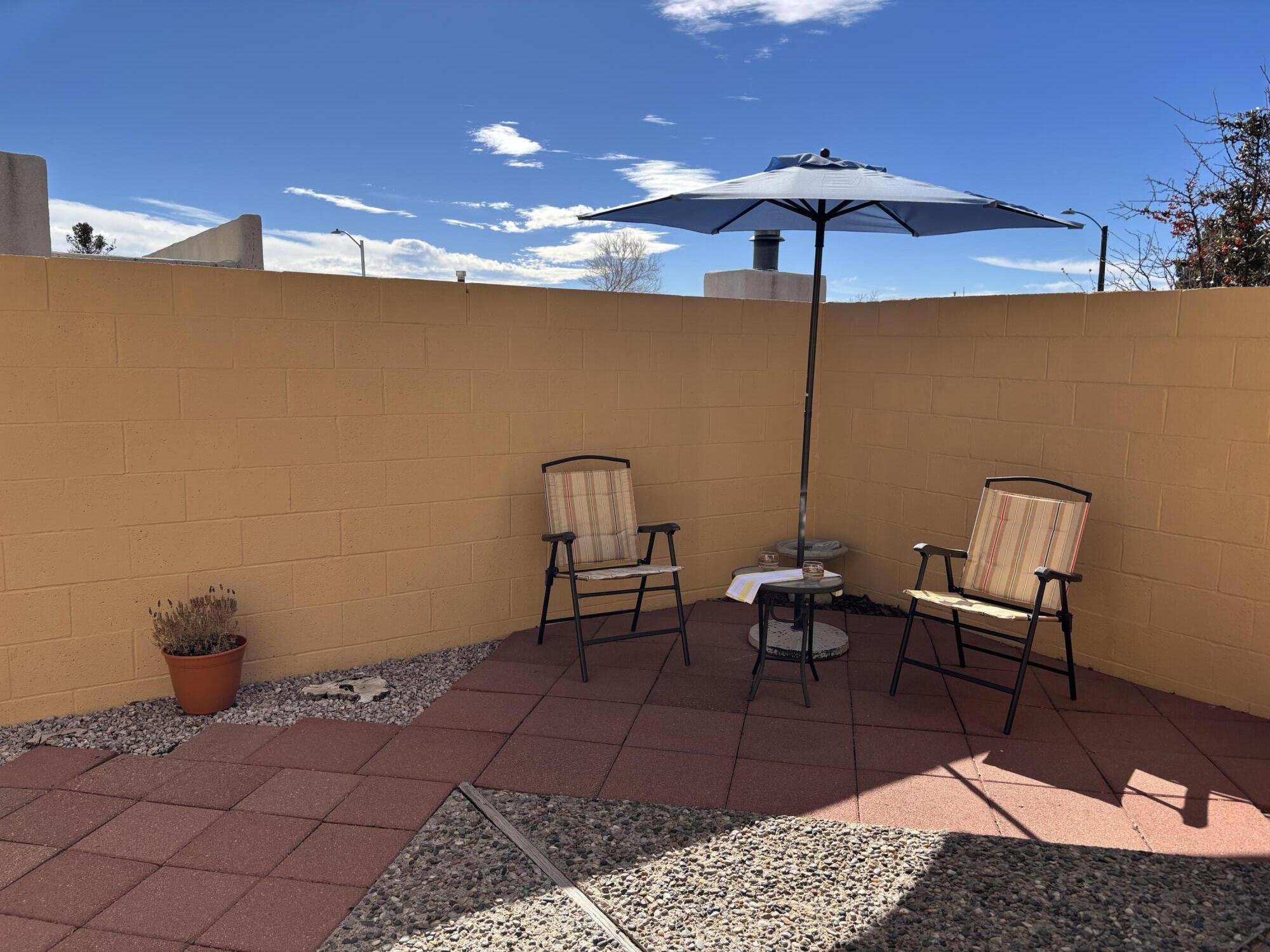 1 Casa Hermosa Drive NE