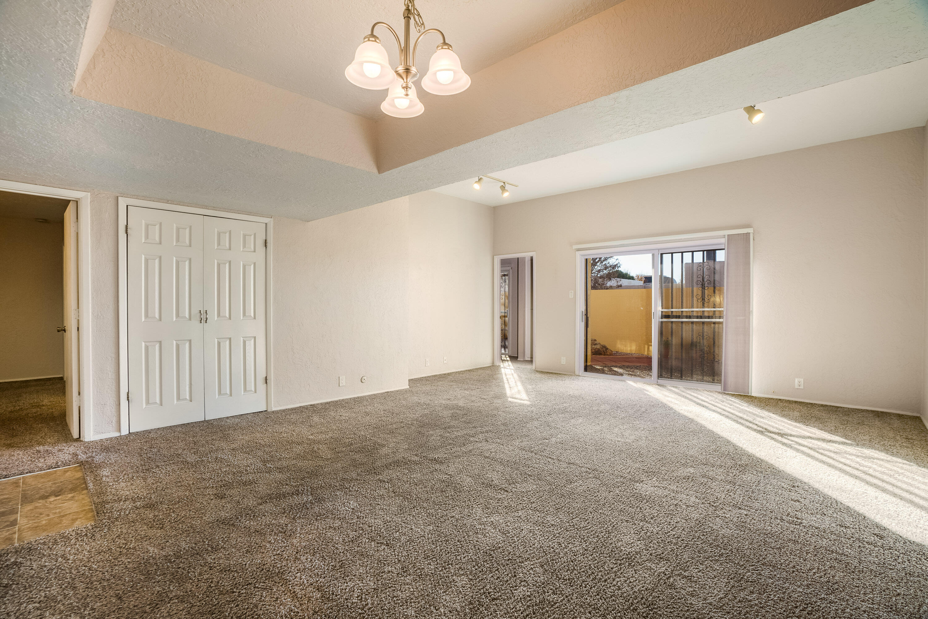 1 Casa Hermosa Drive NE
