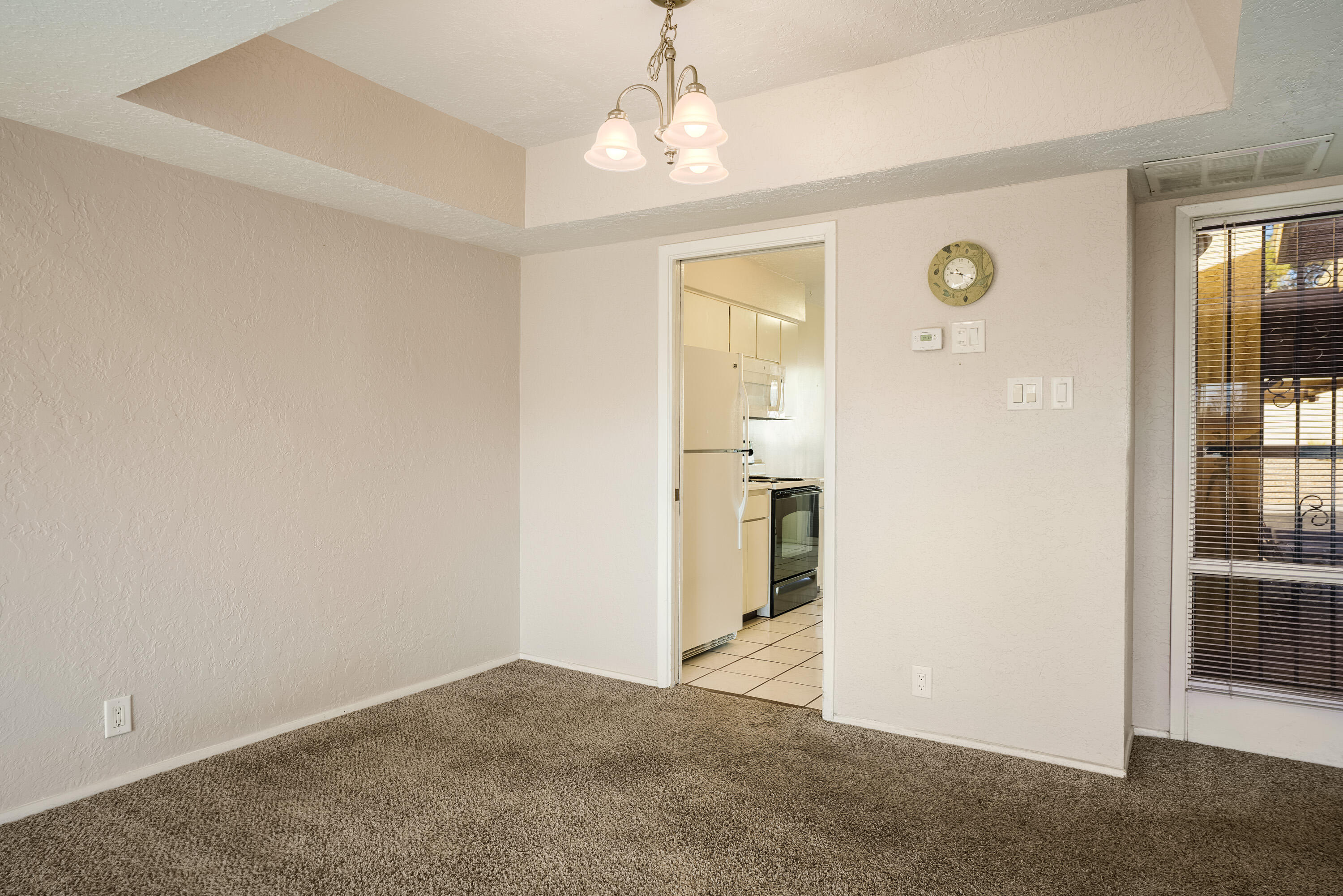 1 Casa Hermosa Drive NE