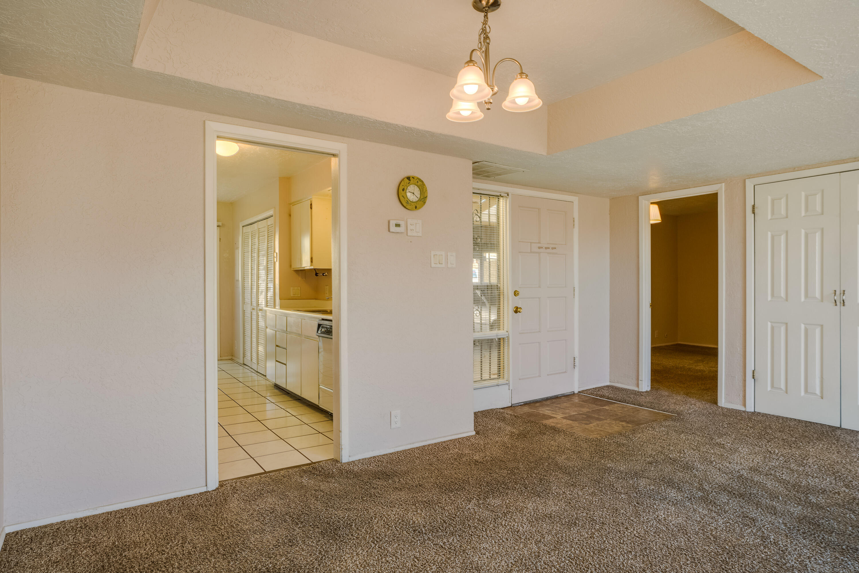 1 Casa Hermosa Drive NE