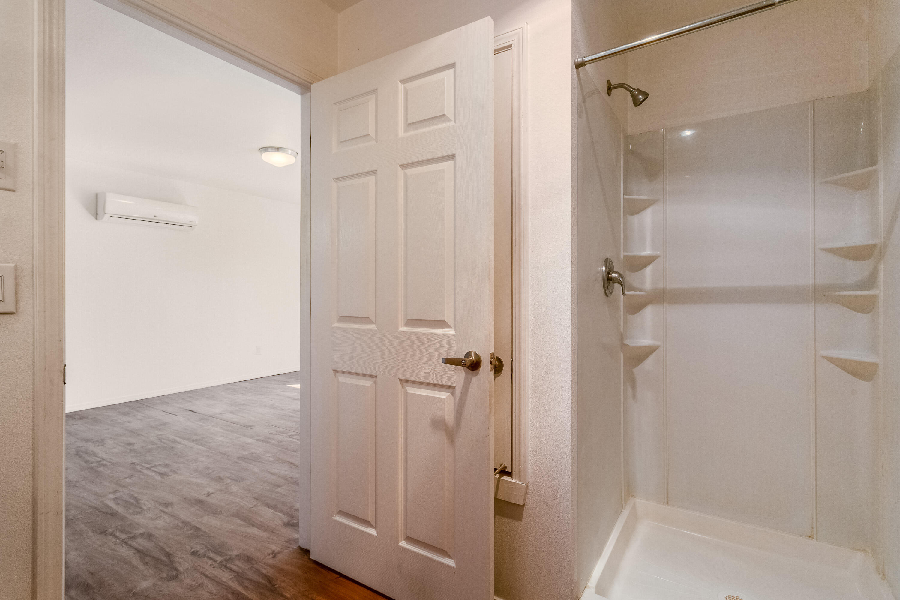 309 CORNELL Drive SE
