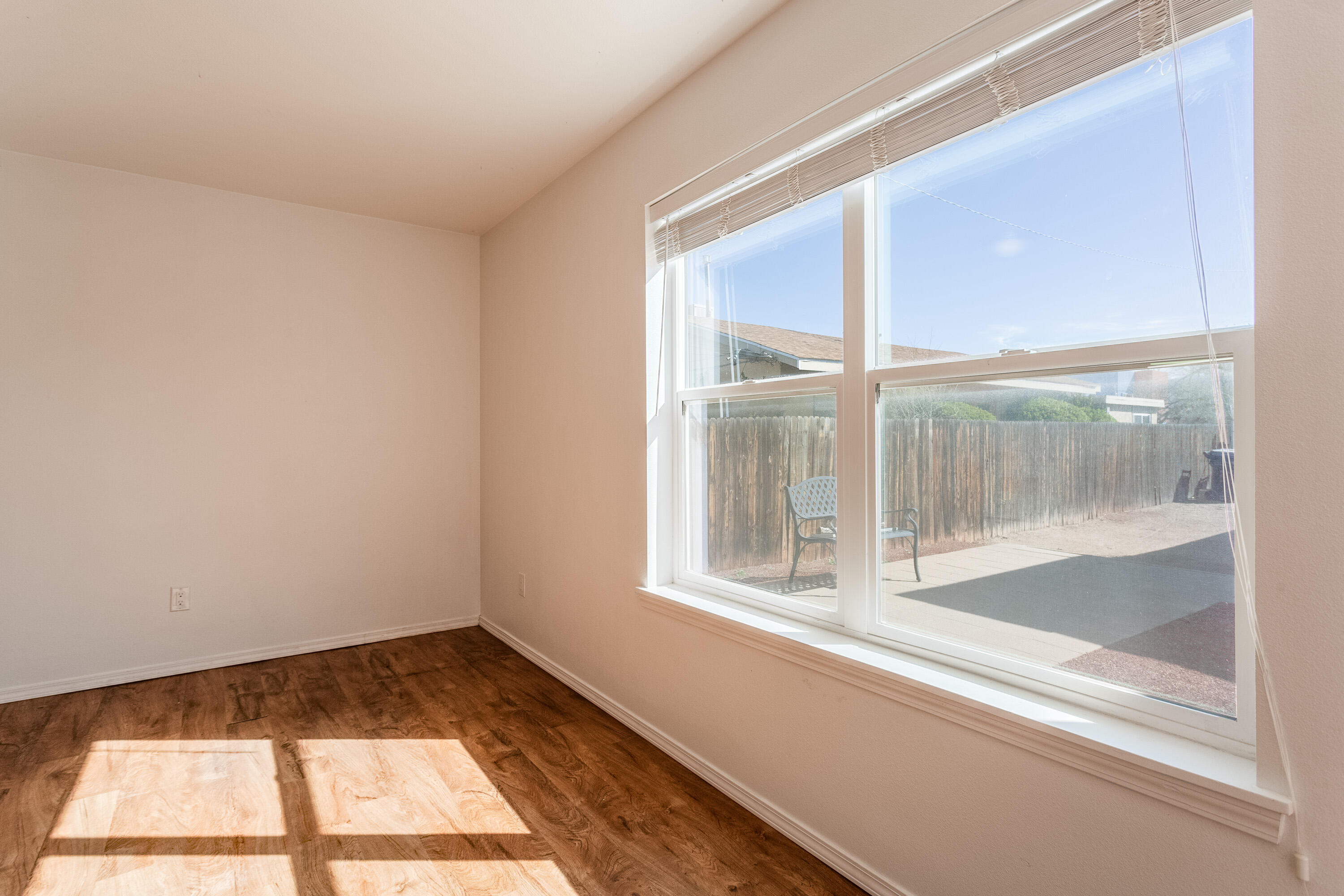 309 CORNELL Drive SE
