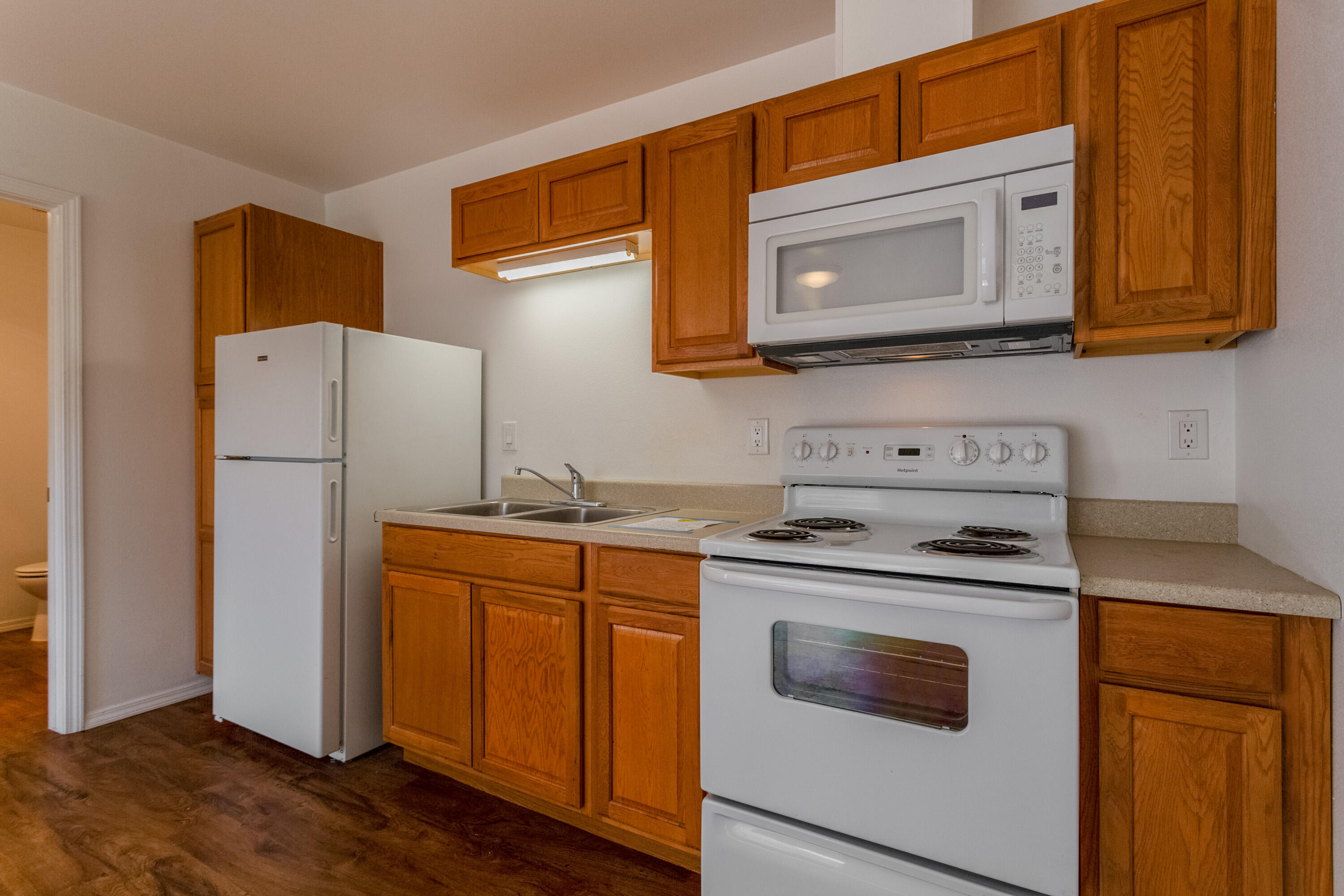 309 CORNELL Drive SE