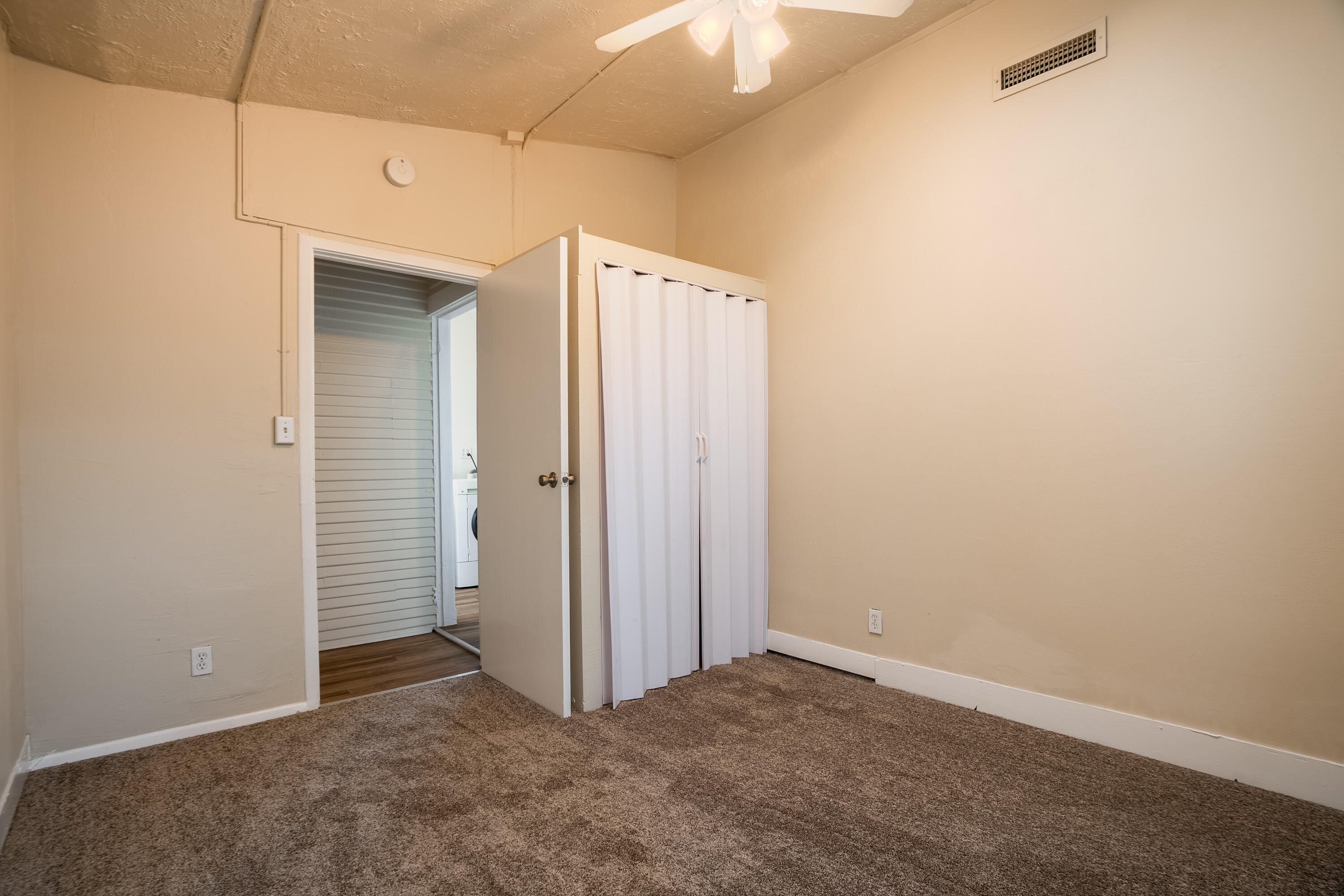 309 CORNELL Drive SE