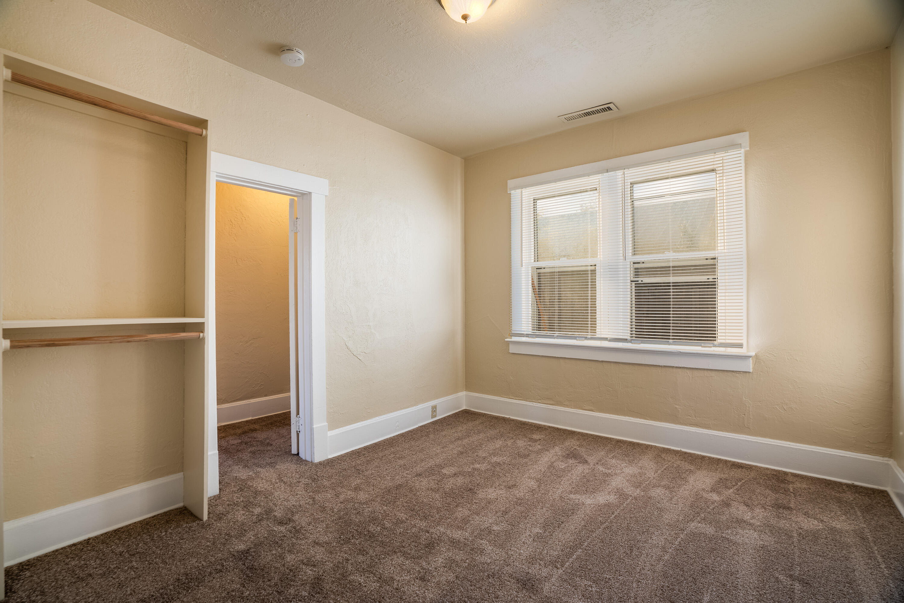 309 CORNELL Drive SE