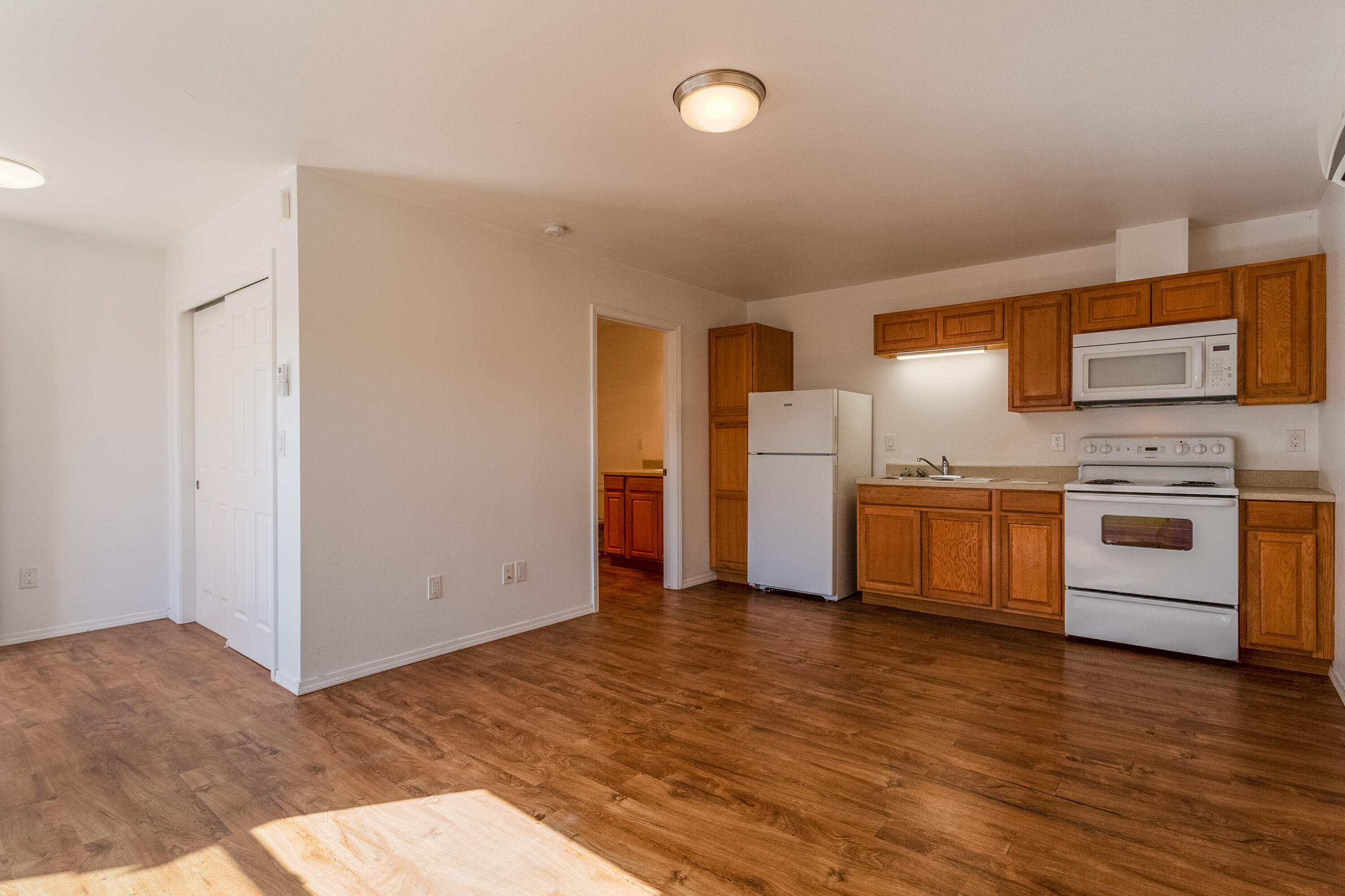 309 CORNELL Drive SE