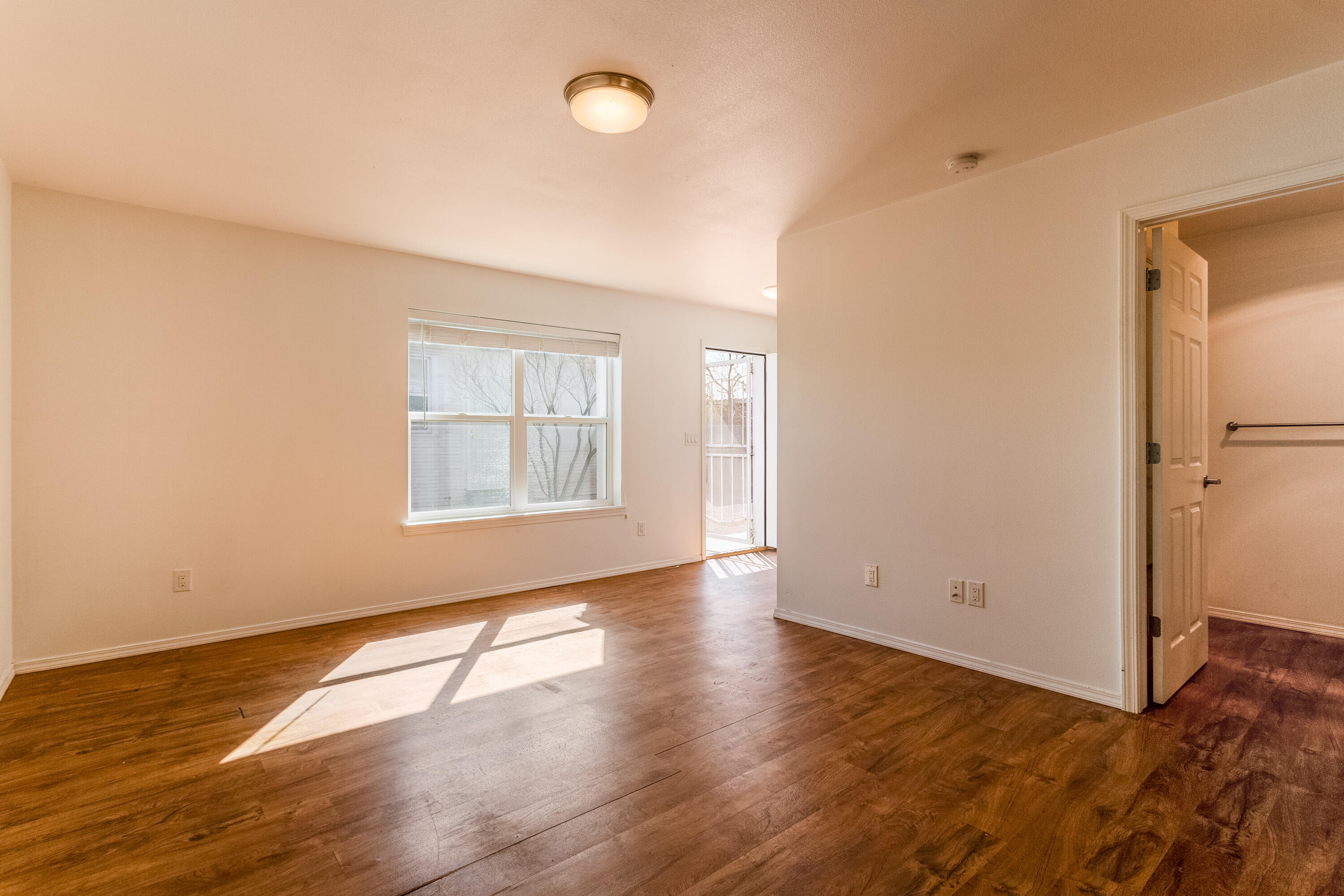 309 CORNELL Drive SE