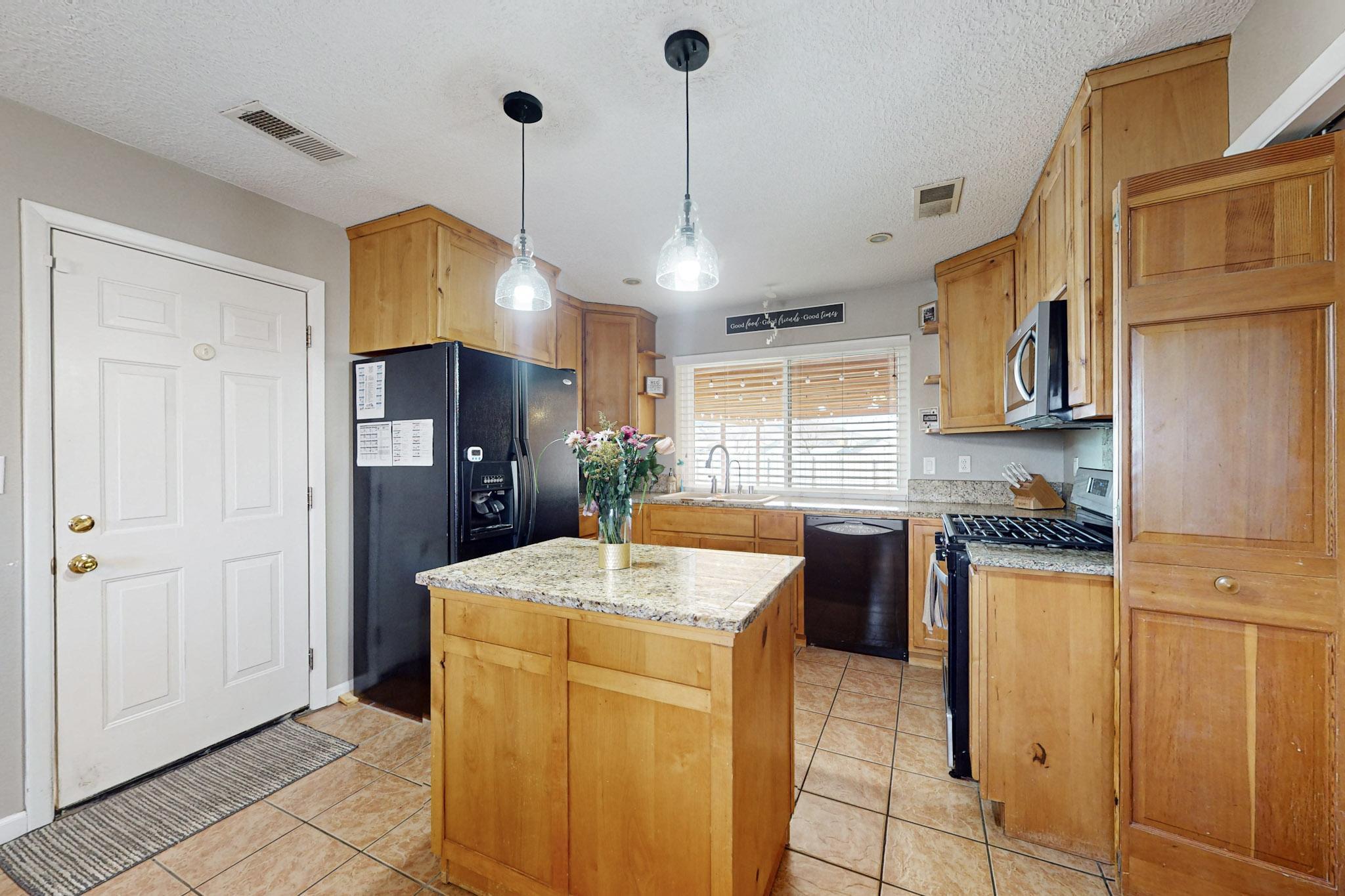 911 Lancelot Circle