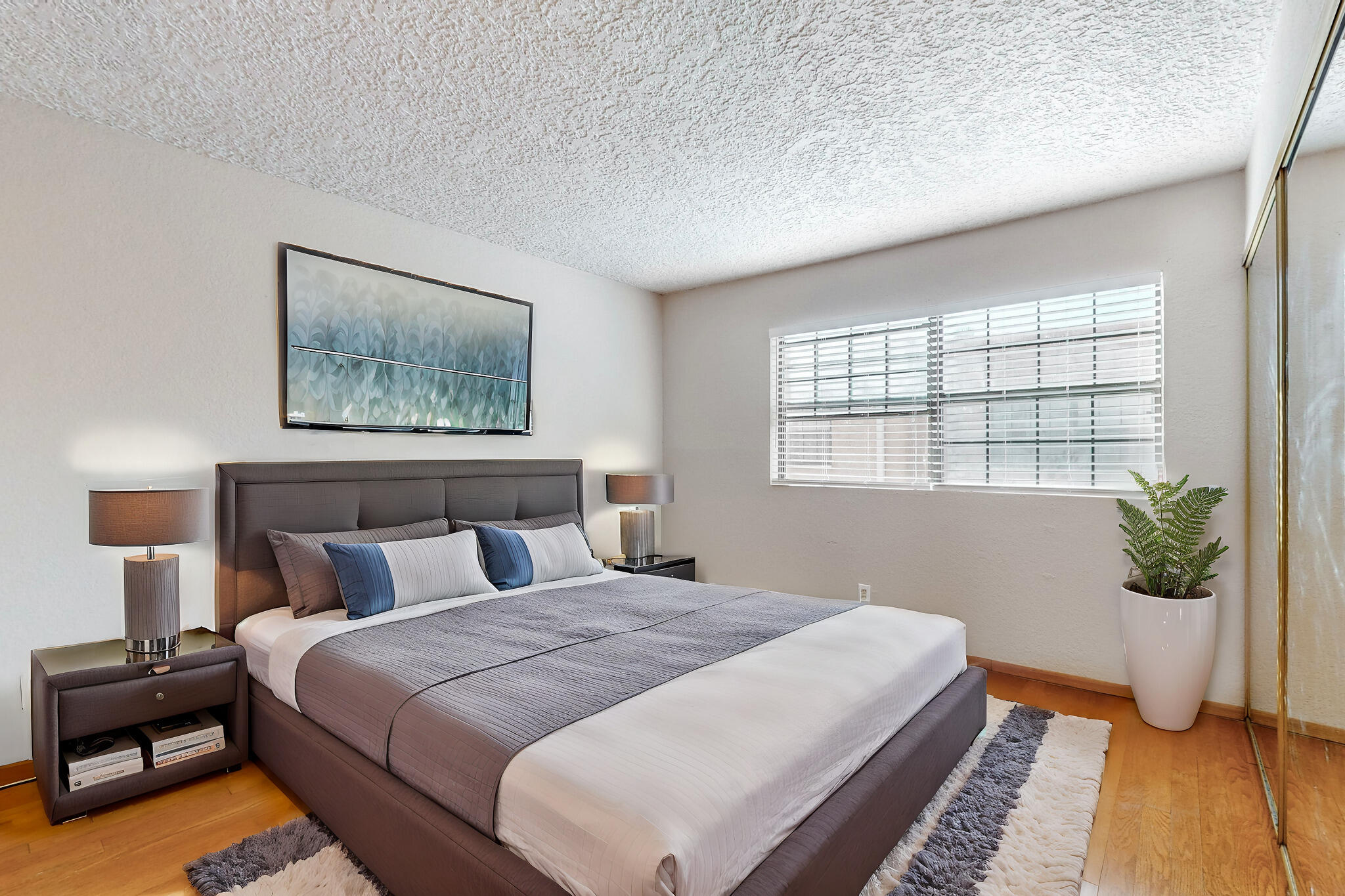 6041 Sequoia Road NW C7