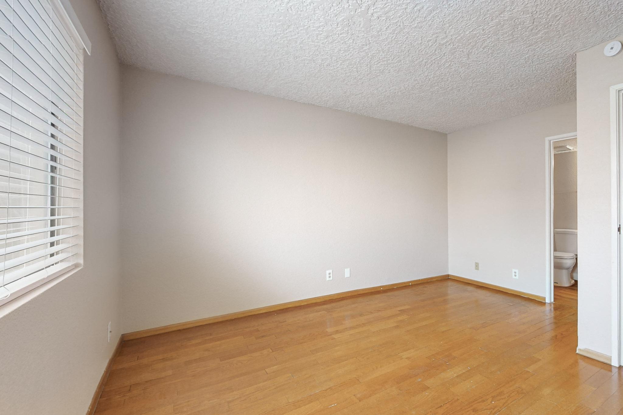 6041 Sequoia Road NW C7