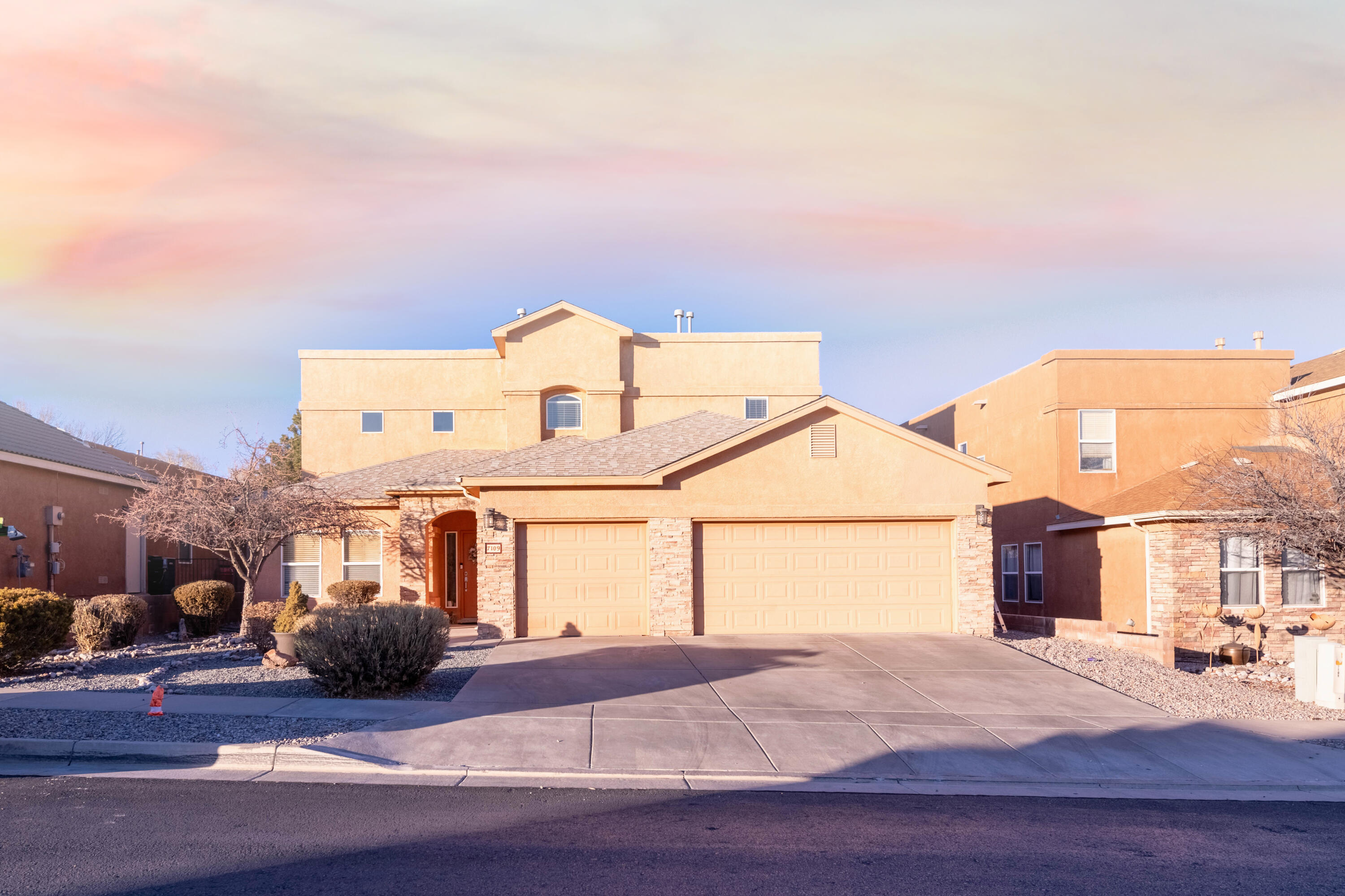 7109 GLYNDON Trail NW