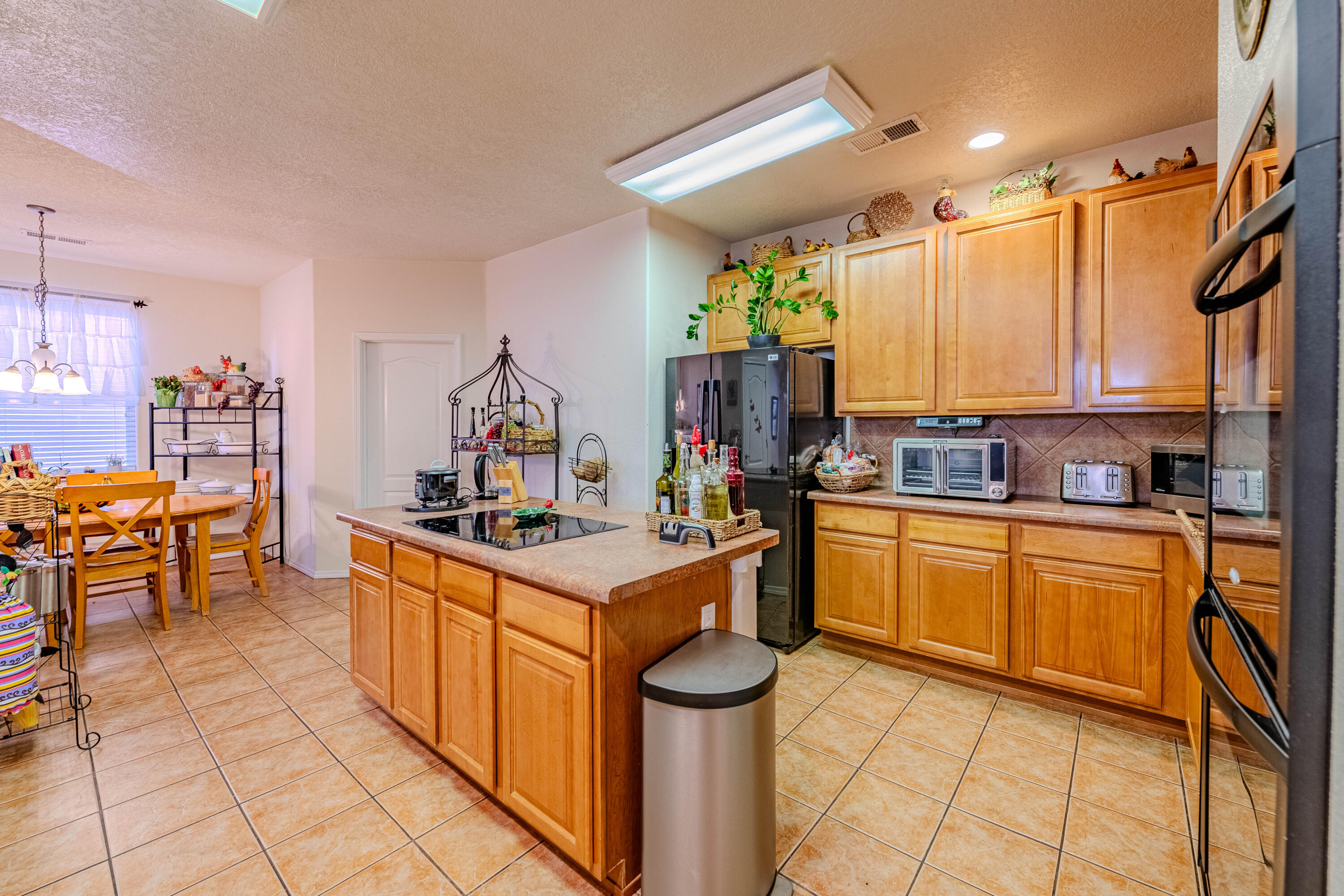 7109 GLYNDON Trail NW