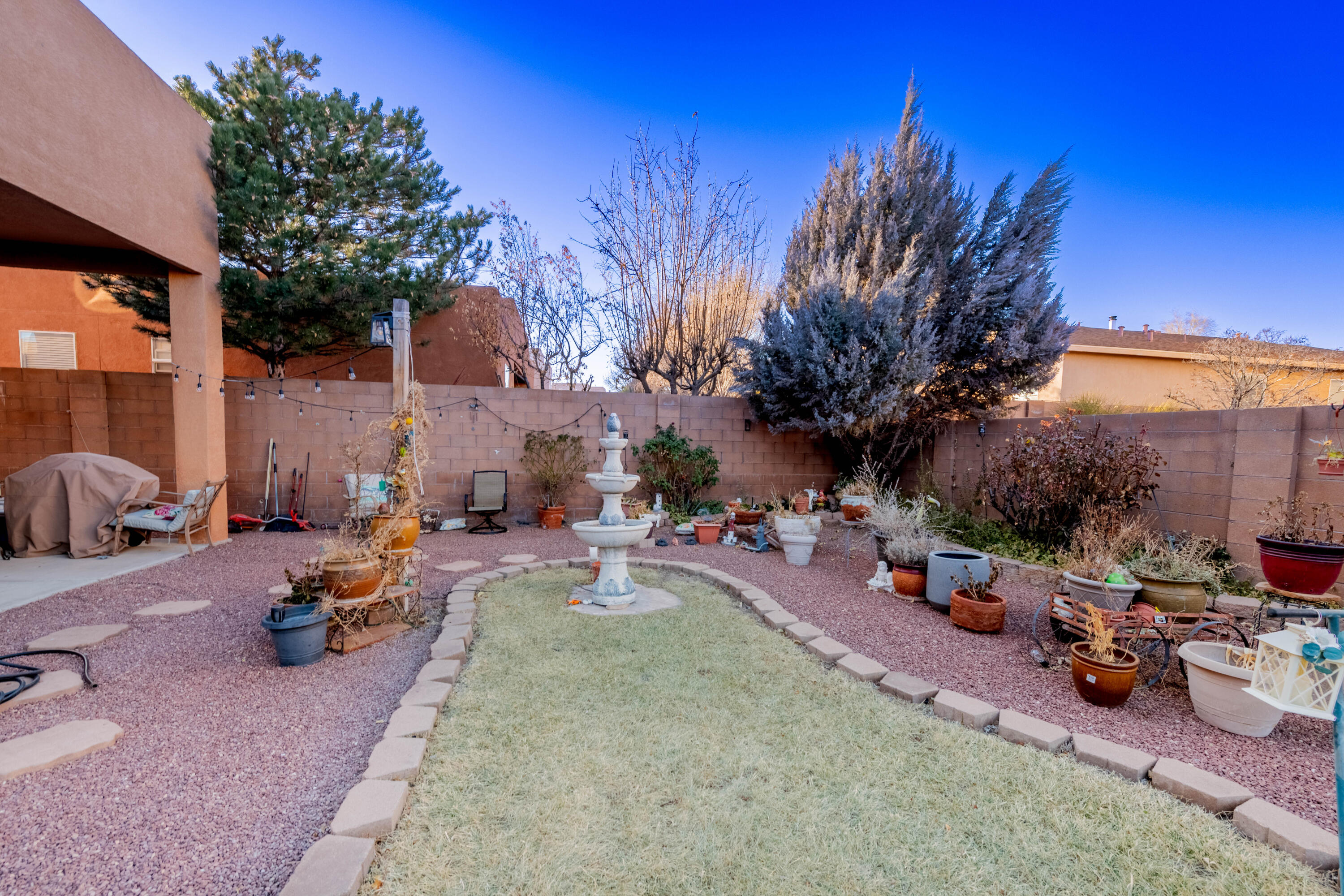 7109 GLYNDON Trail NW