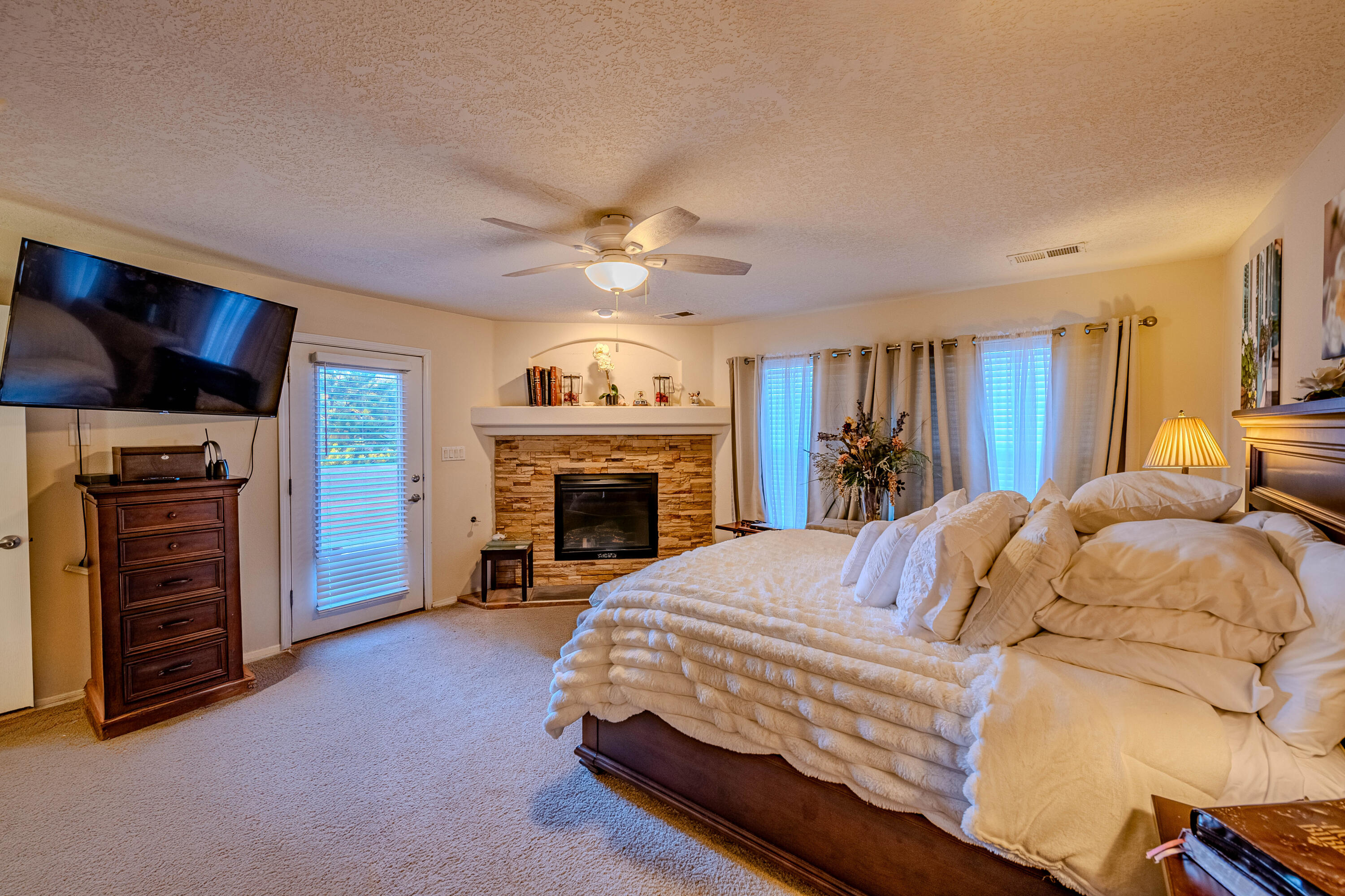 7109 GLYNDON Trail NW