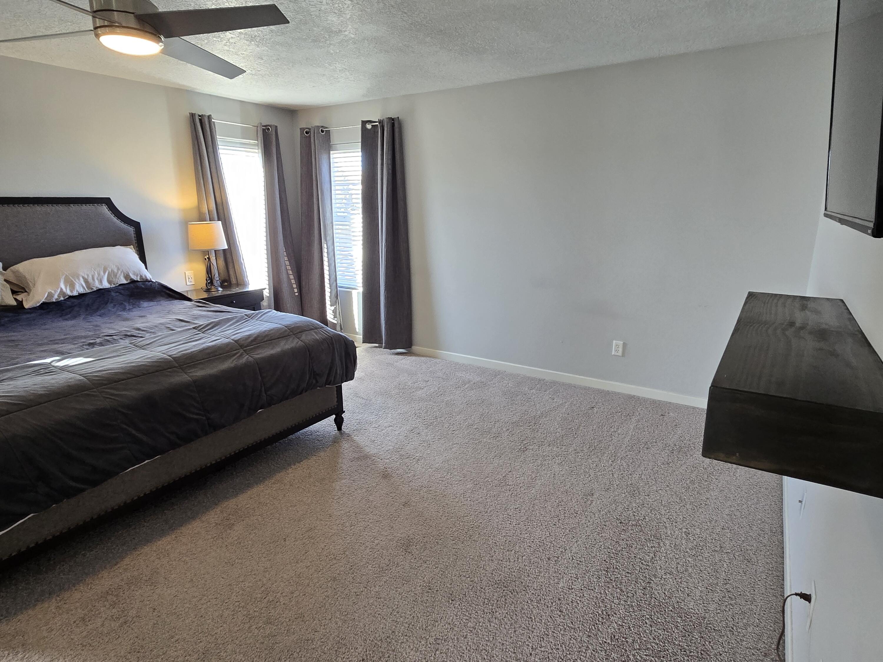 2122 N ENSENADA Circle SE