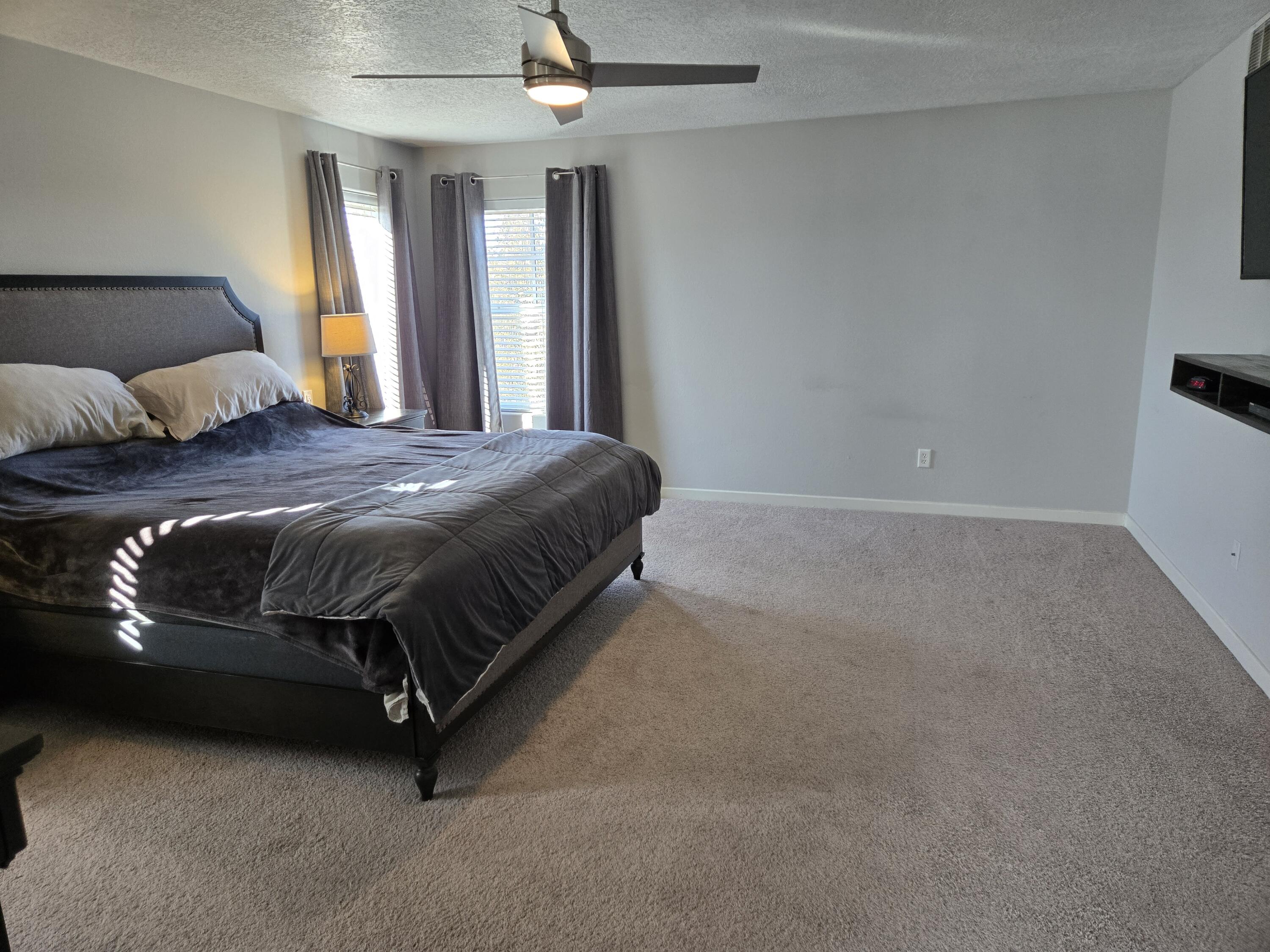 2122 N ENSENADA Circle SE