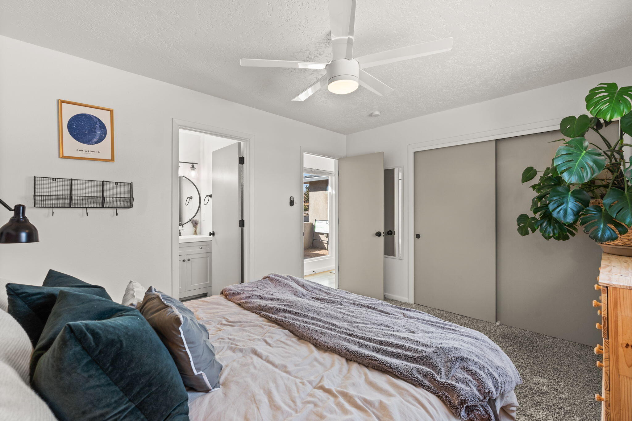 1006 KATHY Road SE