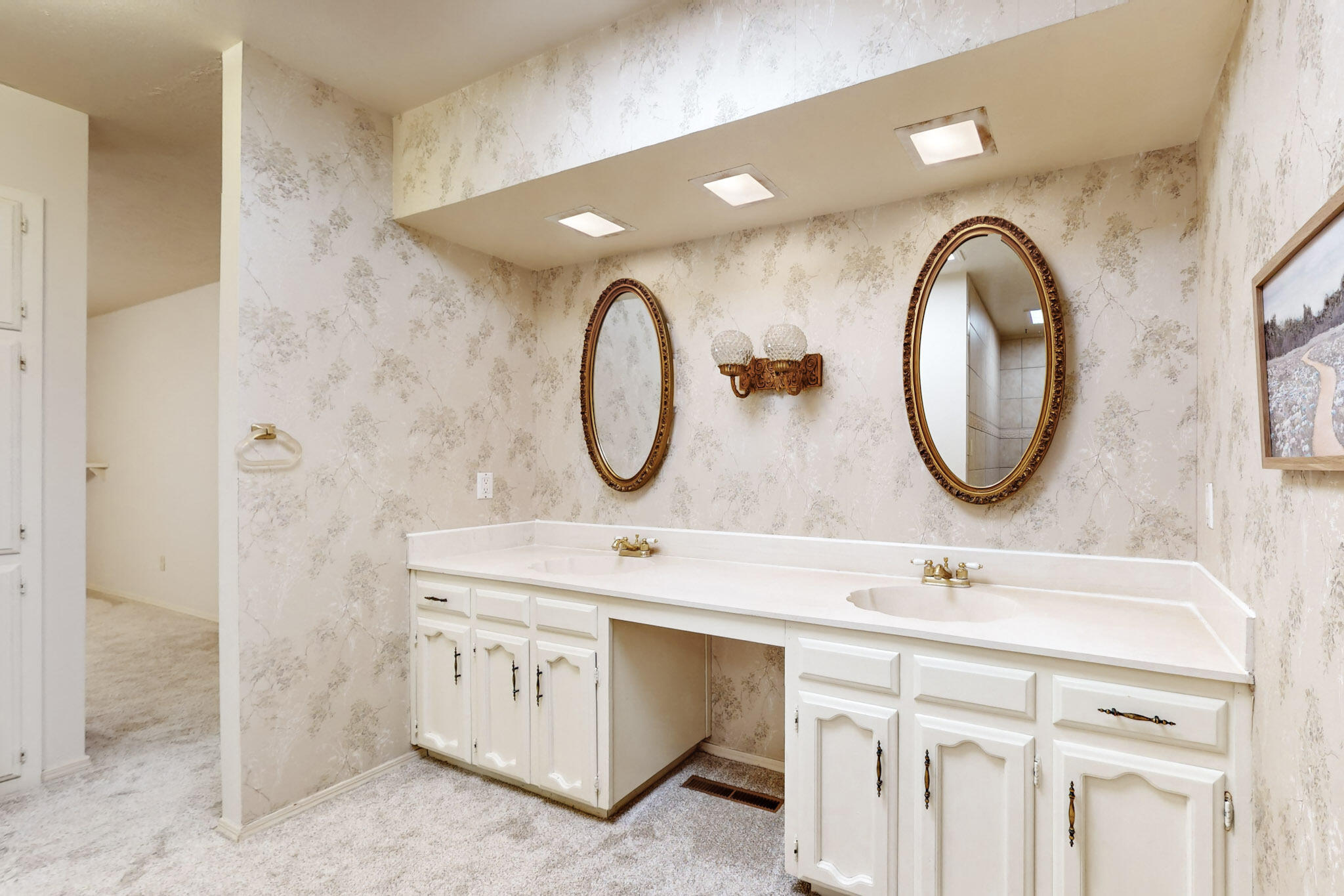 1103 BERNALILLO Place