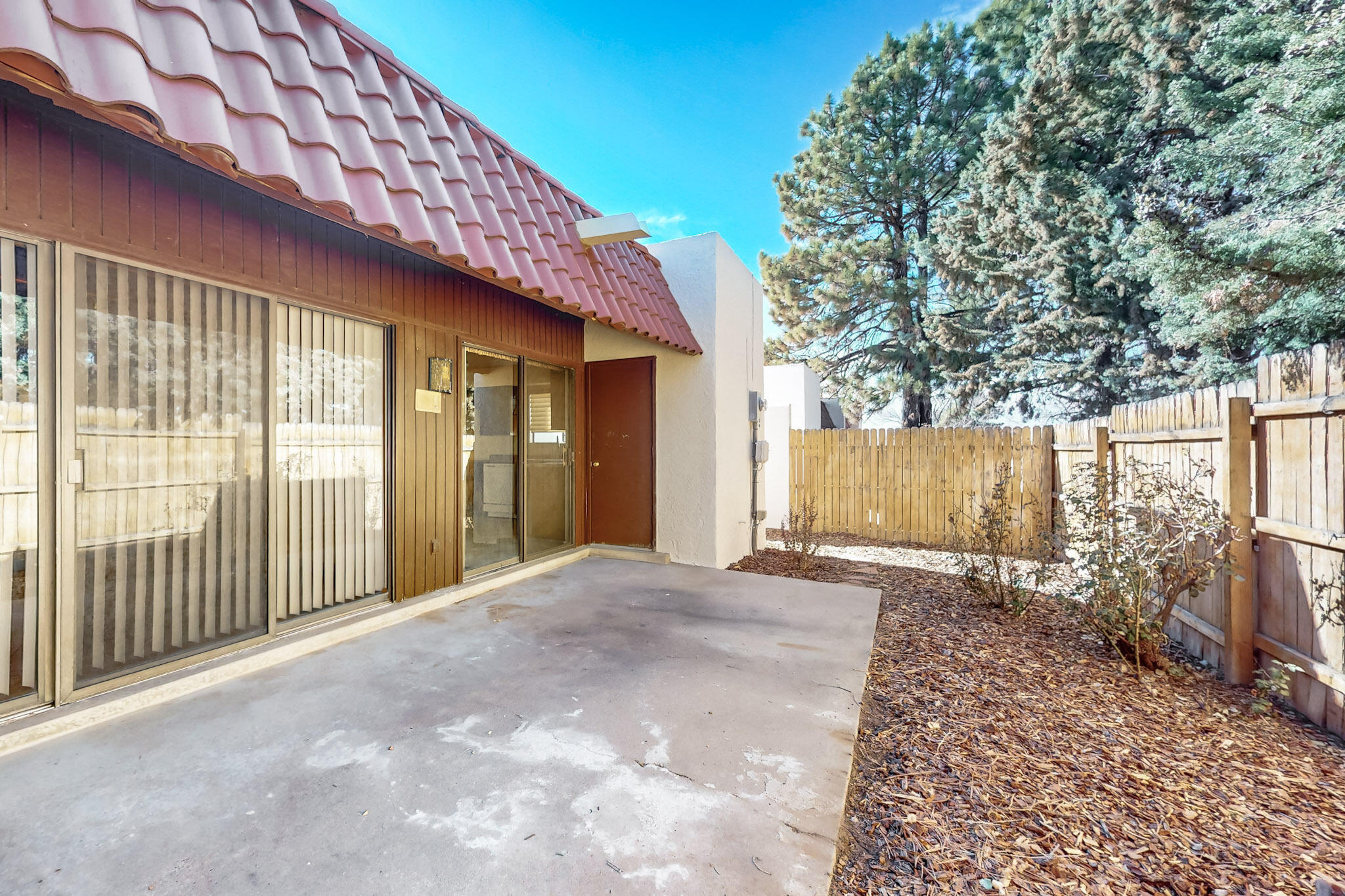 1103 BERNALILLO Place