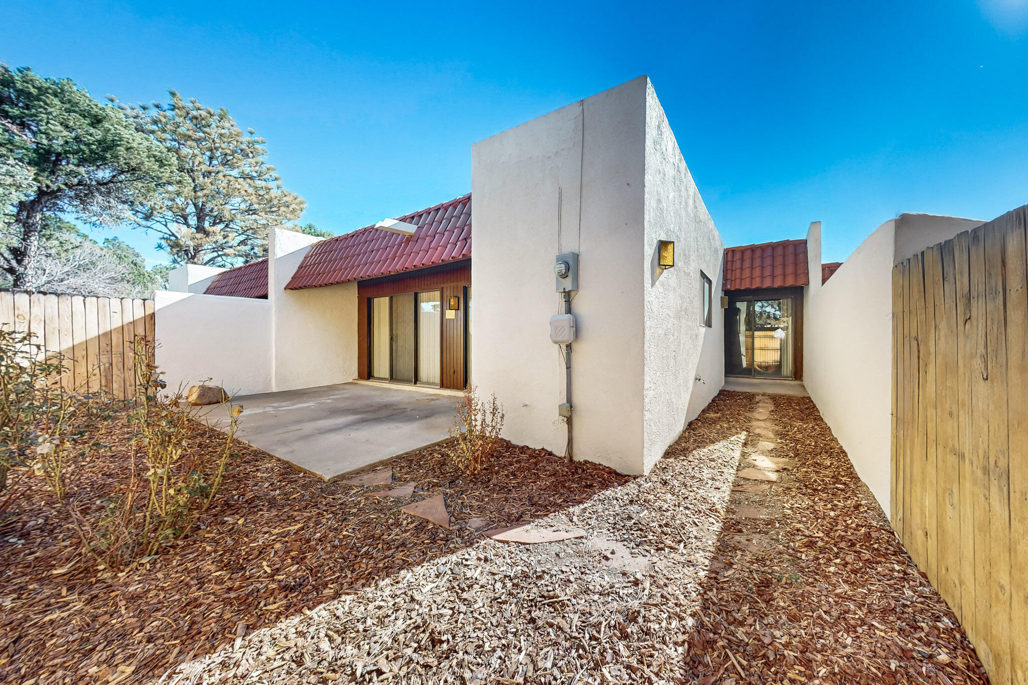 1103 BERNALILLO Place