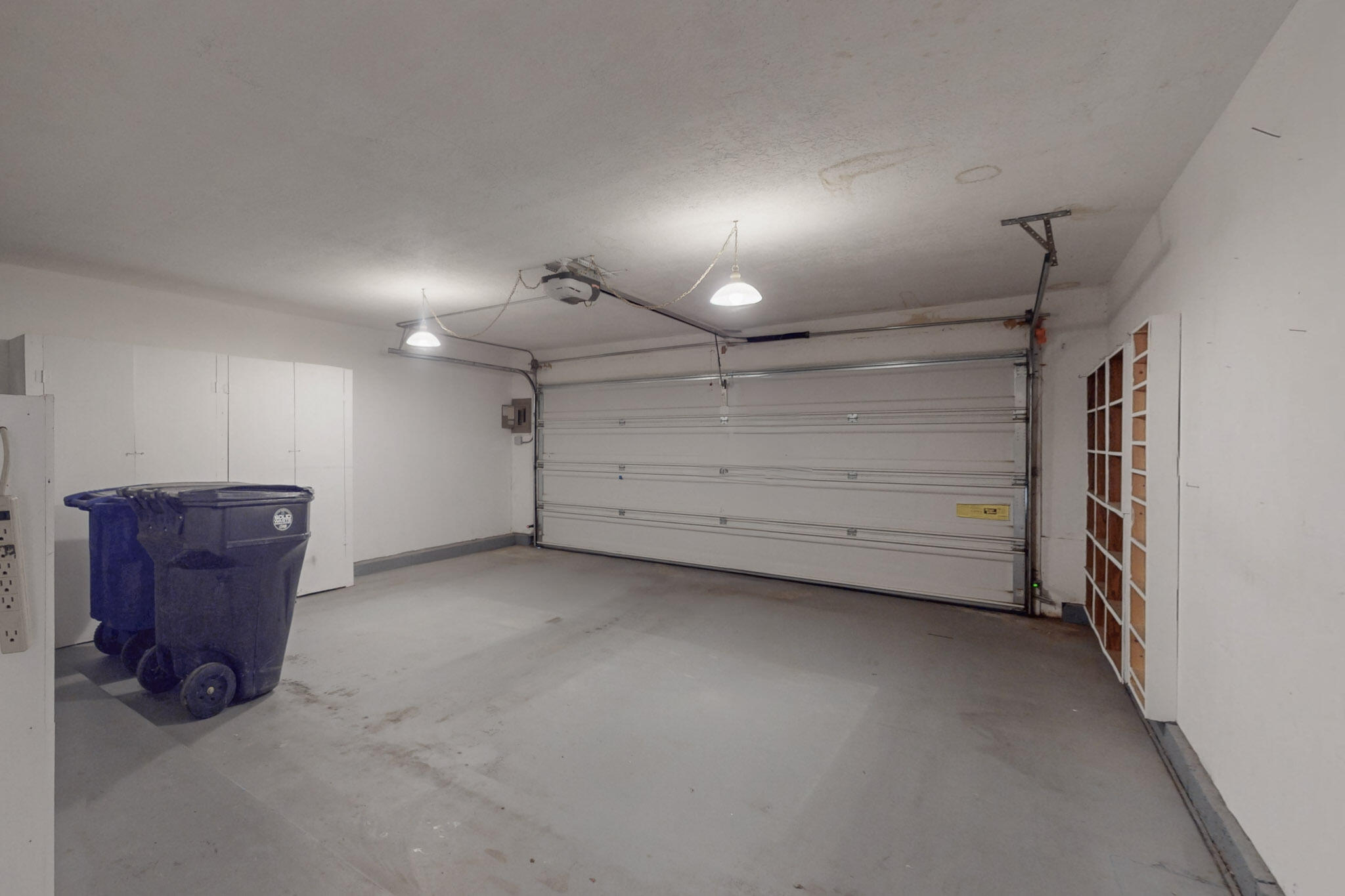 1933 CHANDELLE Loop NE