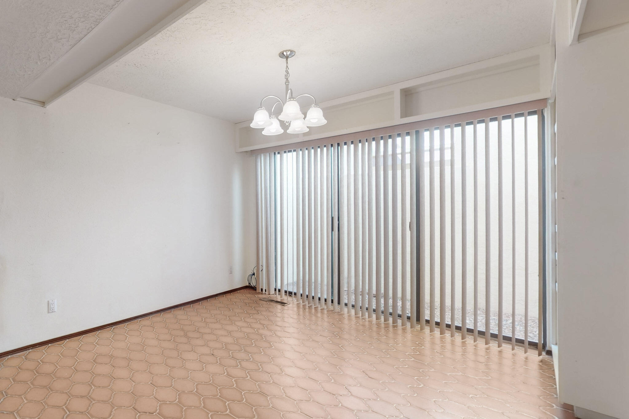 1933 CHANDELLE Loop NE