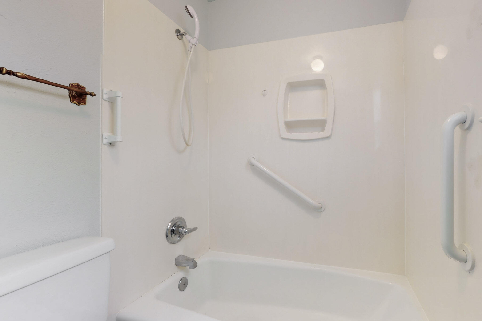 1933 CHANDELLE Loop NE