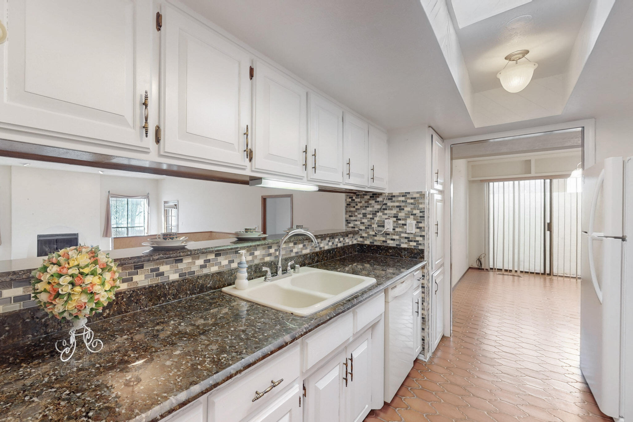 1933 CHANDELLE Loop NE