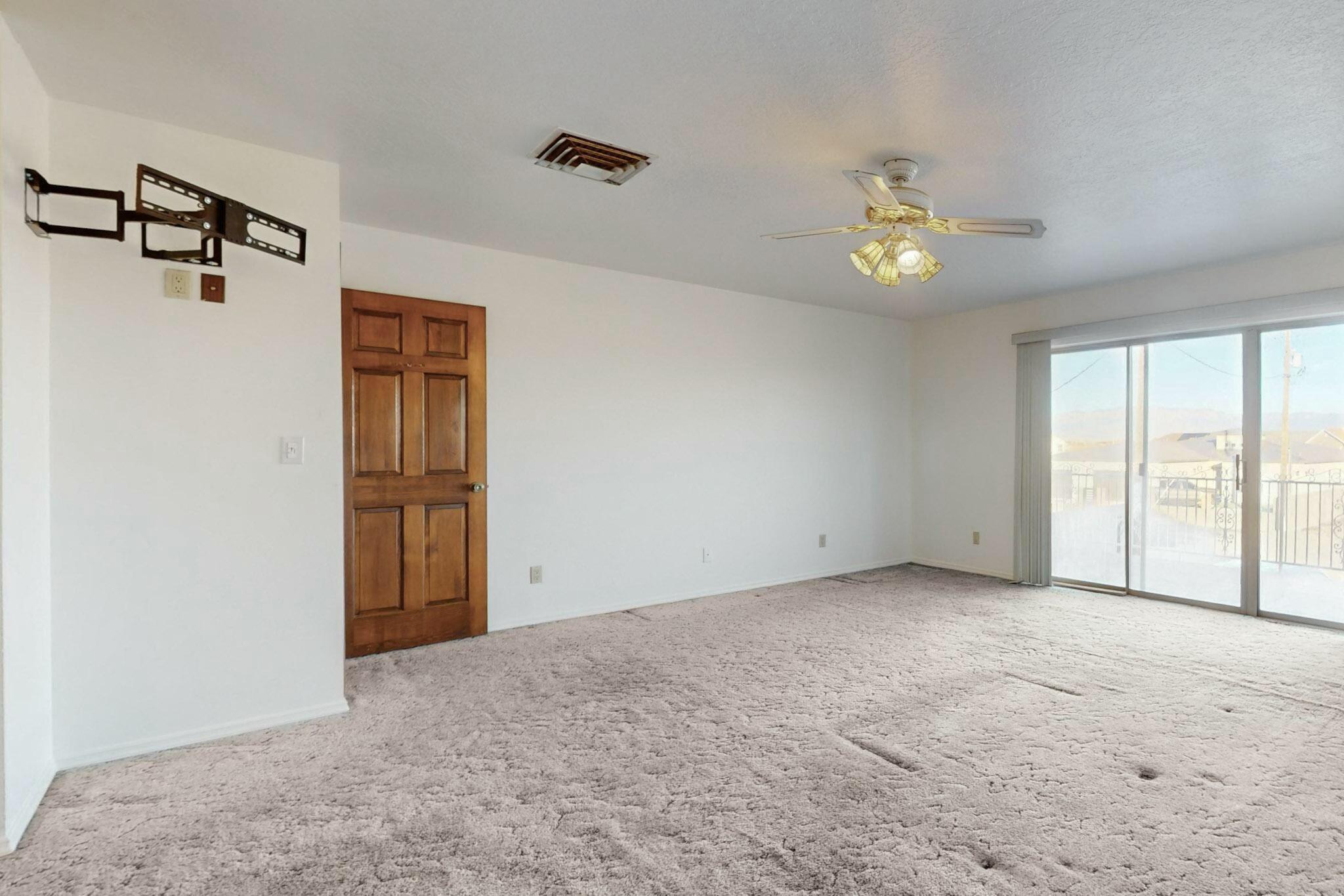 921 RomaDora Lane