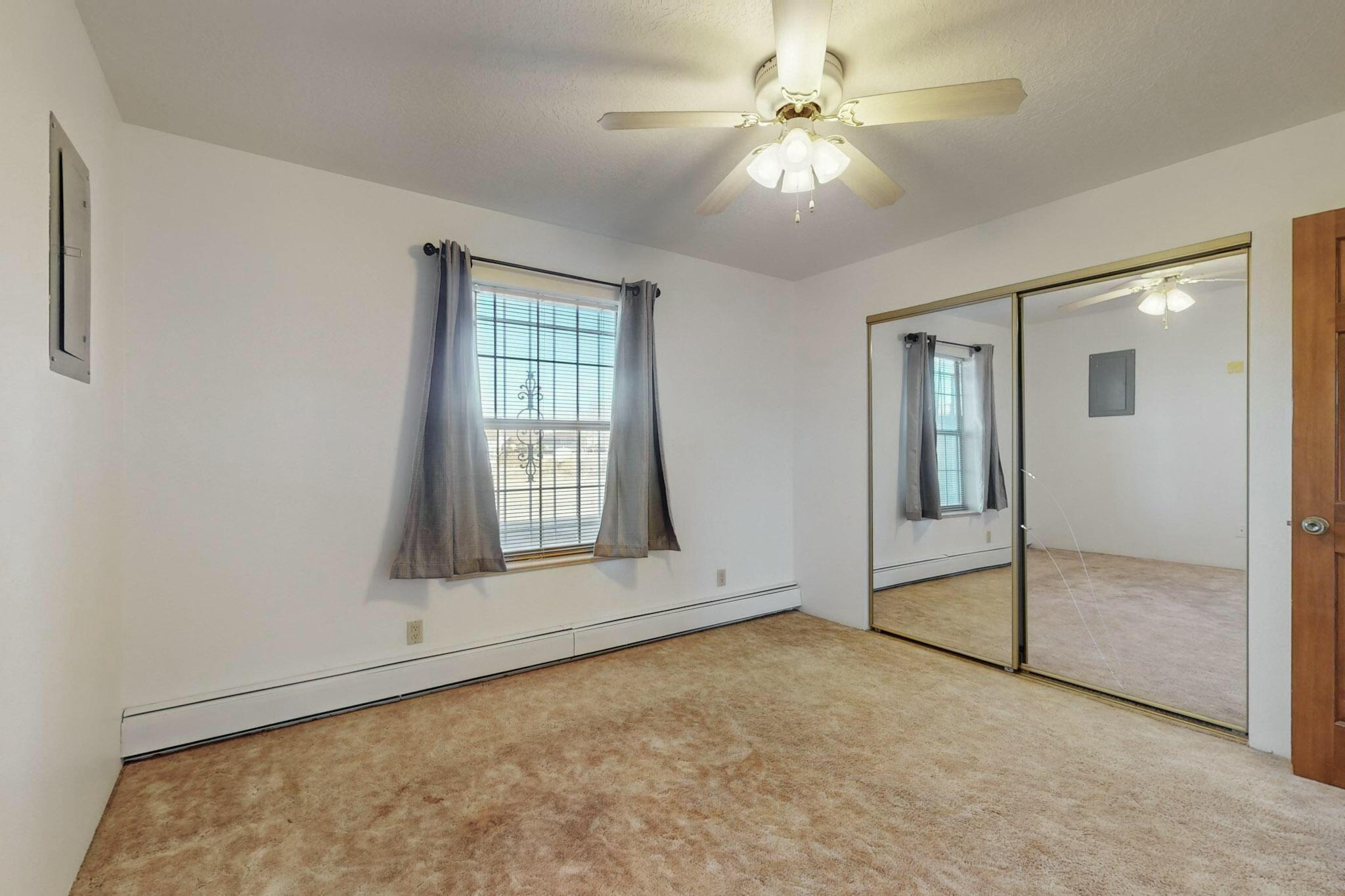 921 RomaDora Lane