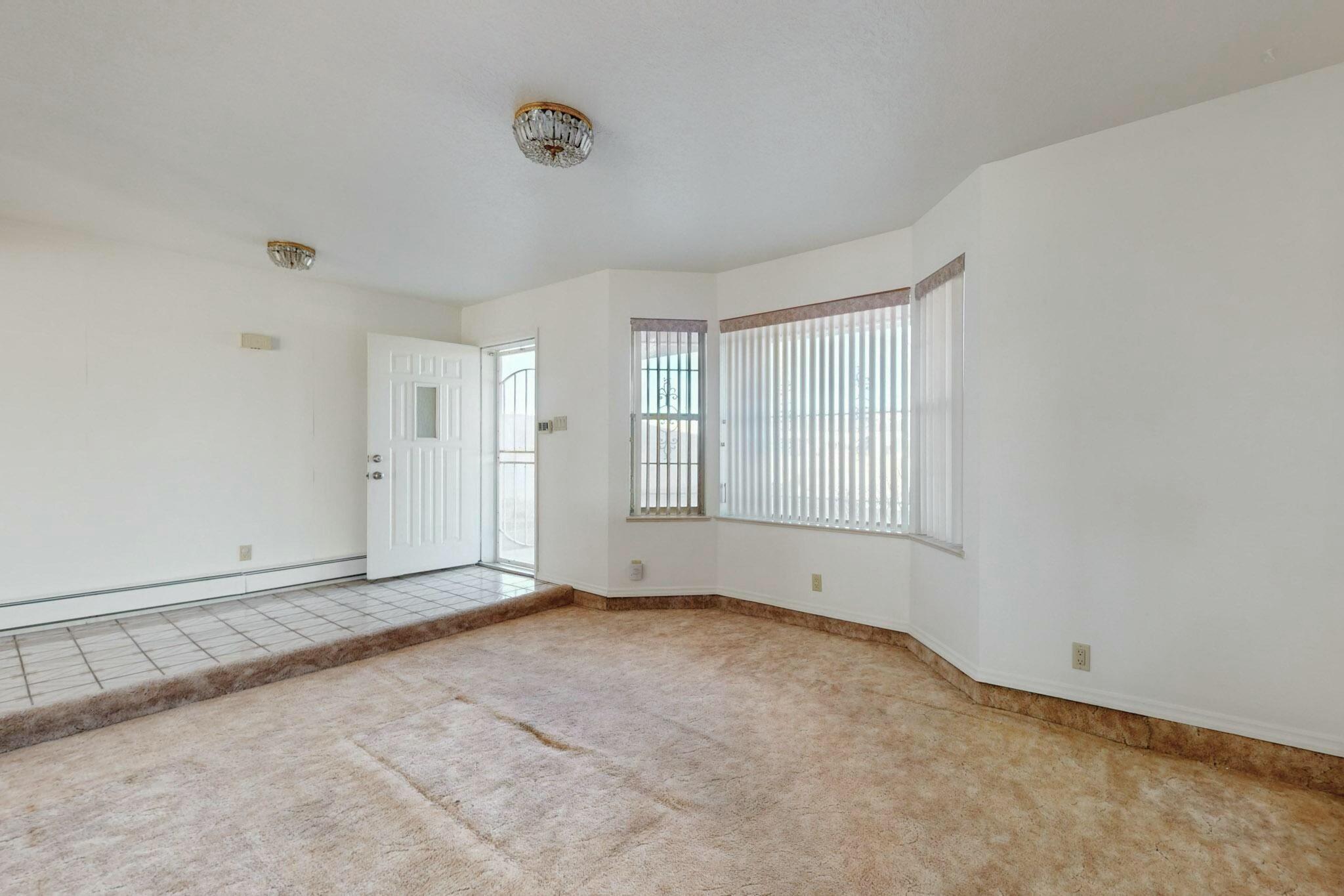 921 RomaDora Lane