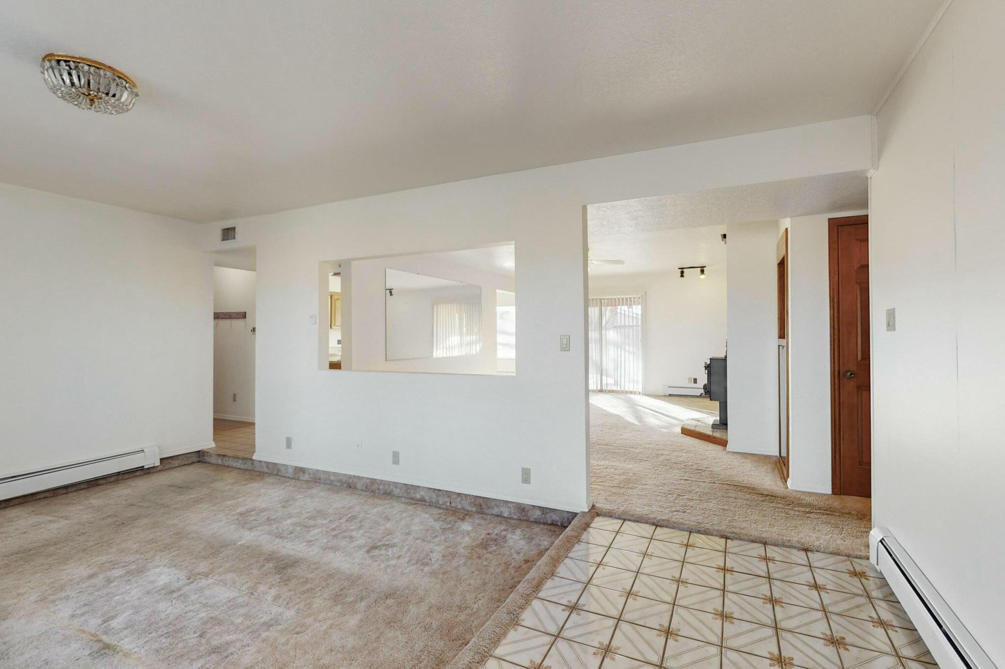 921 RomaDora Lane